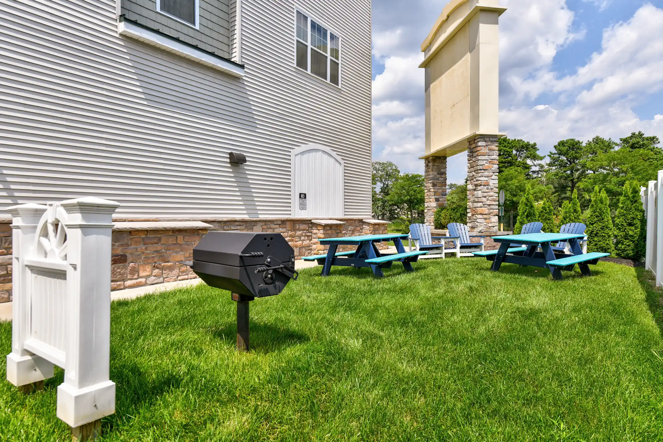 The Residence Club at Brick Apartments Brick, NJ 08723