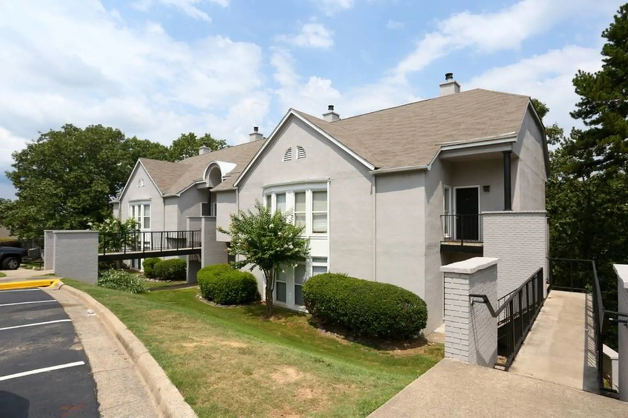 Pleasant Ridge Apartments - Little Rock, AR 72223