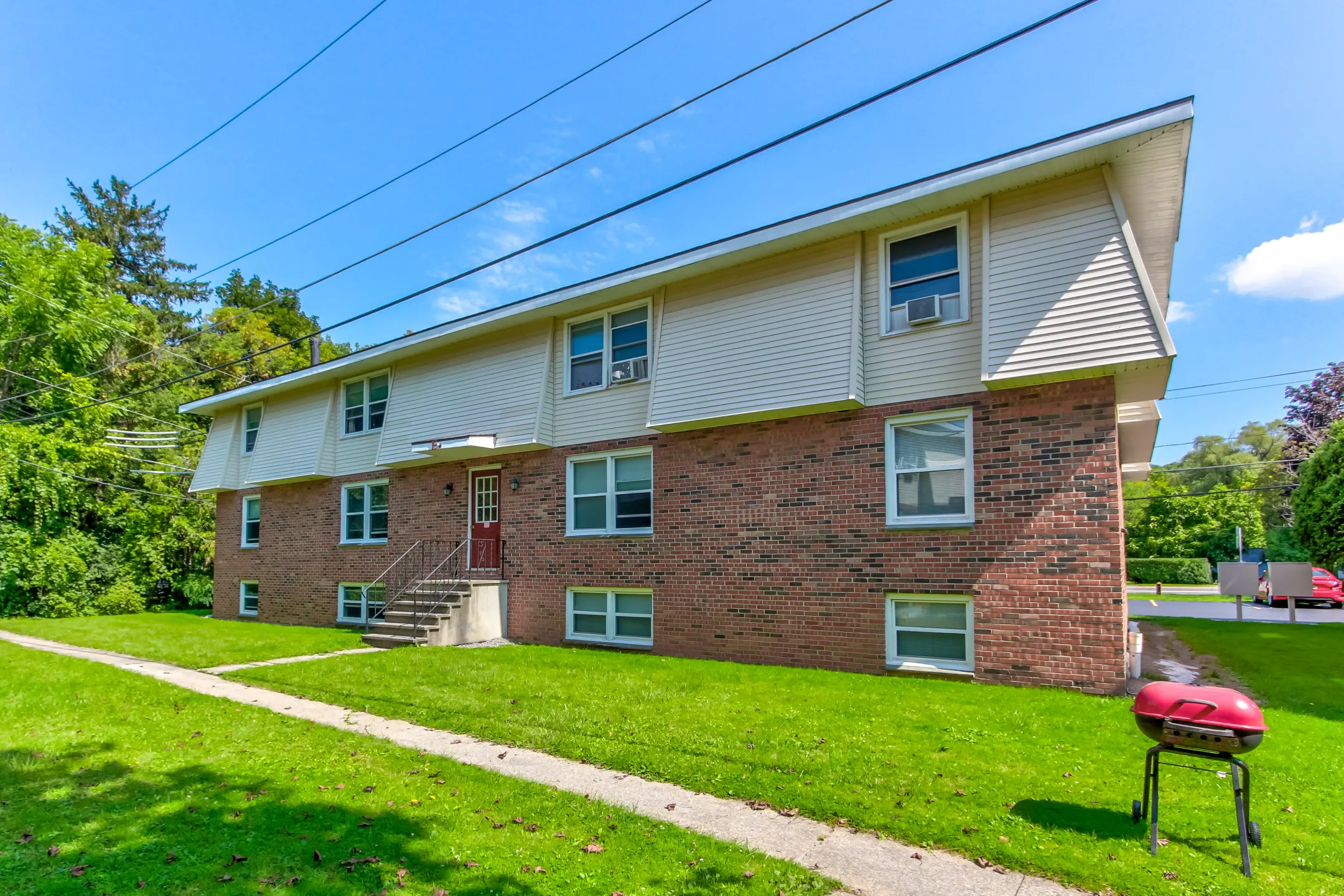 East Gate Apartments 7625 Highbridge Rd Manlius, NY Apartments for