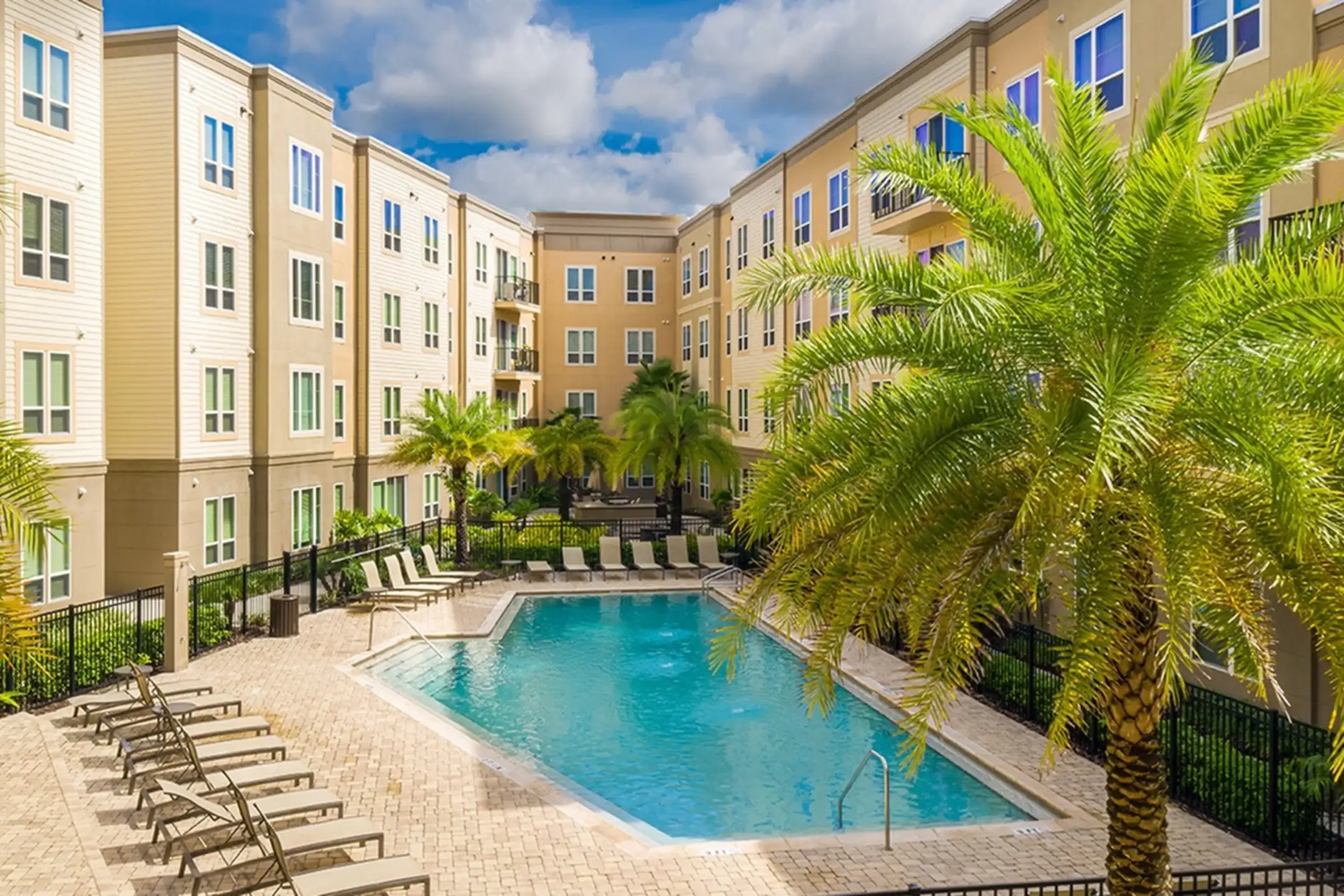 Weston Park At Longwood Station Apartments Longwood, FL 32750