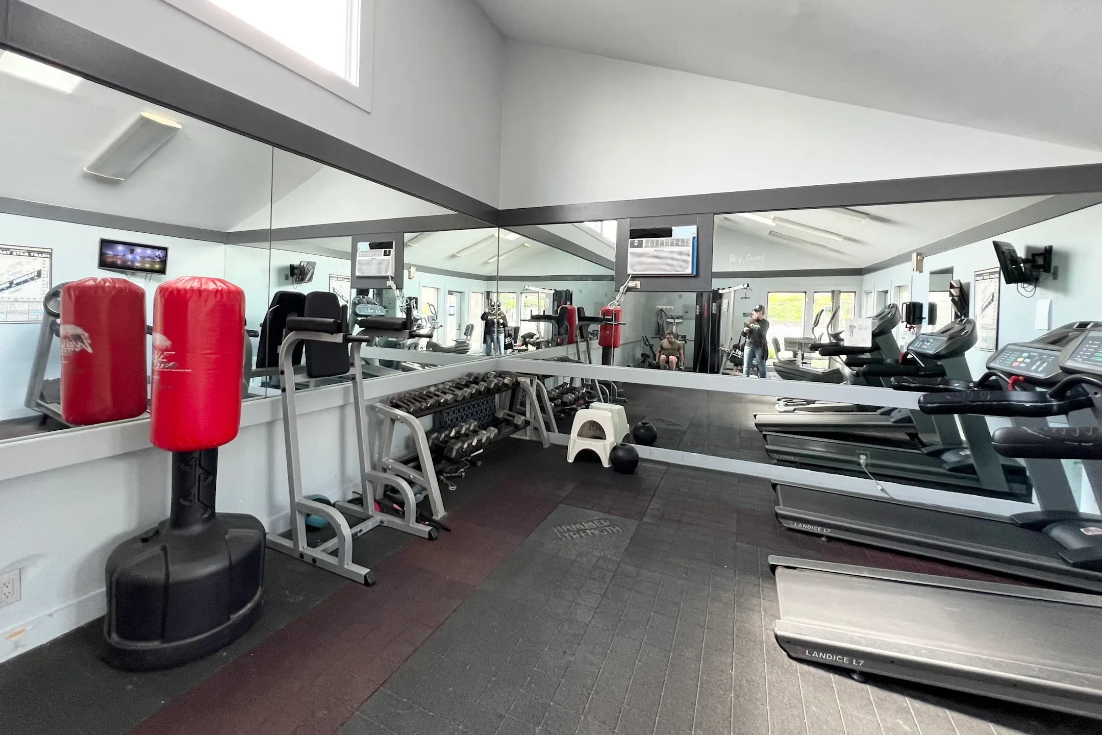 The Bluffs at Devou Park 100 Winding Way Covington, KY Apartments