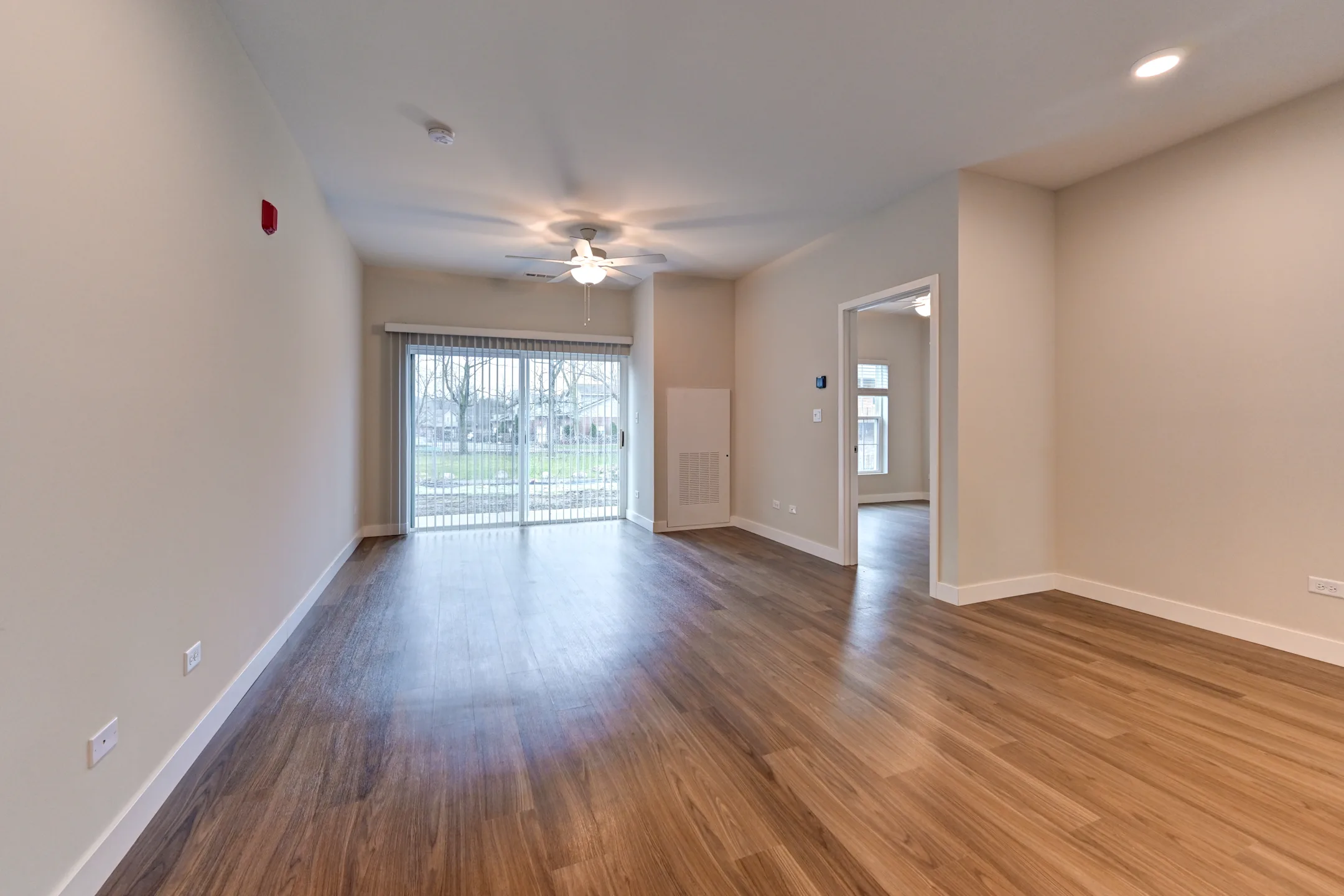 Willow Glen Apartments Willow Springs, IL 60480