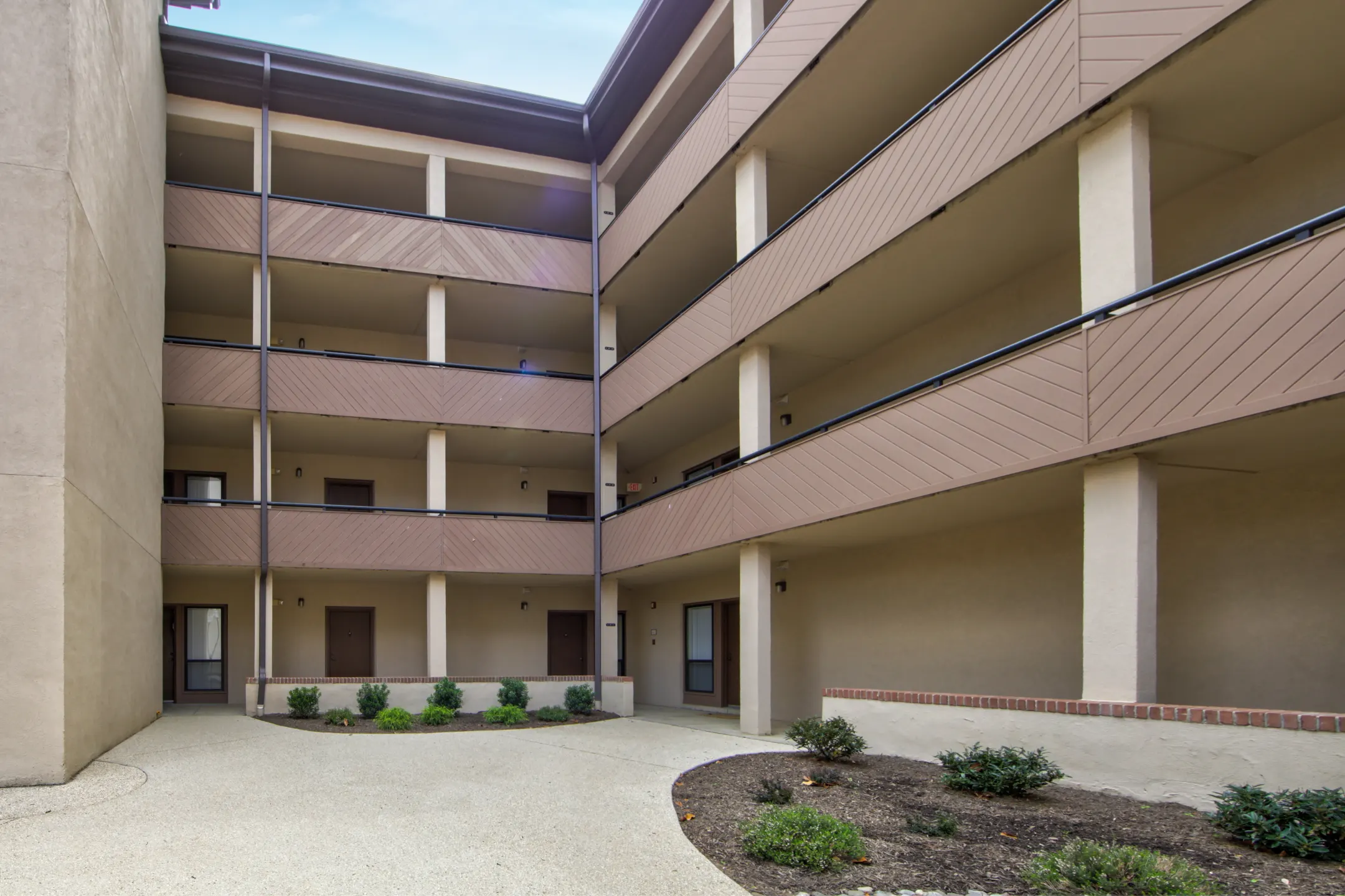 Building - The Apartments at Miramont - Rockville, MD