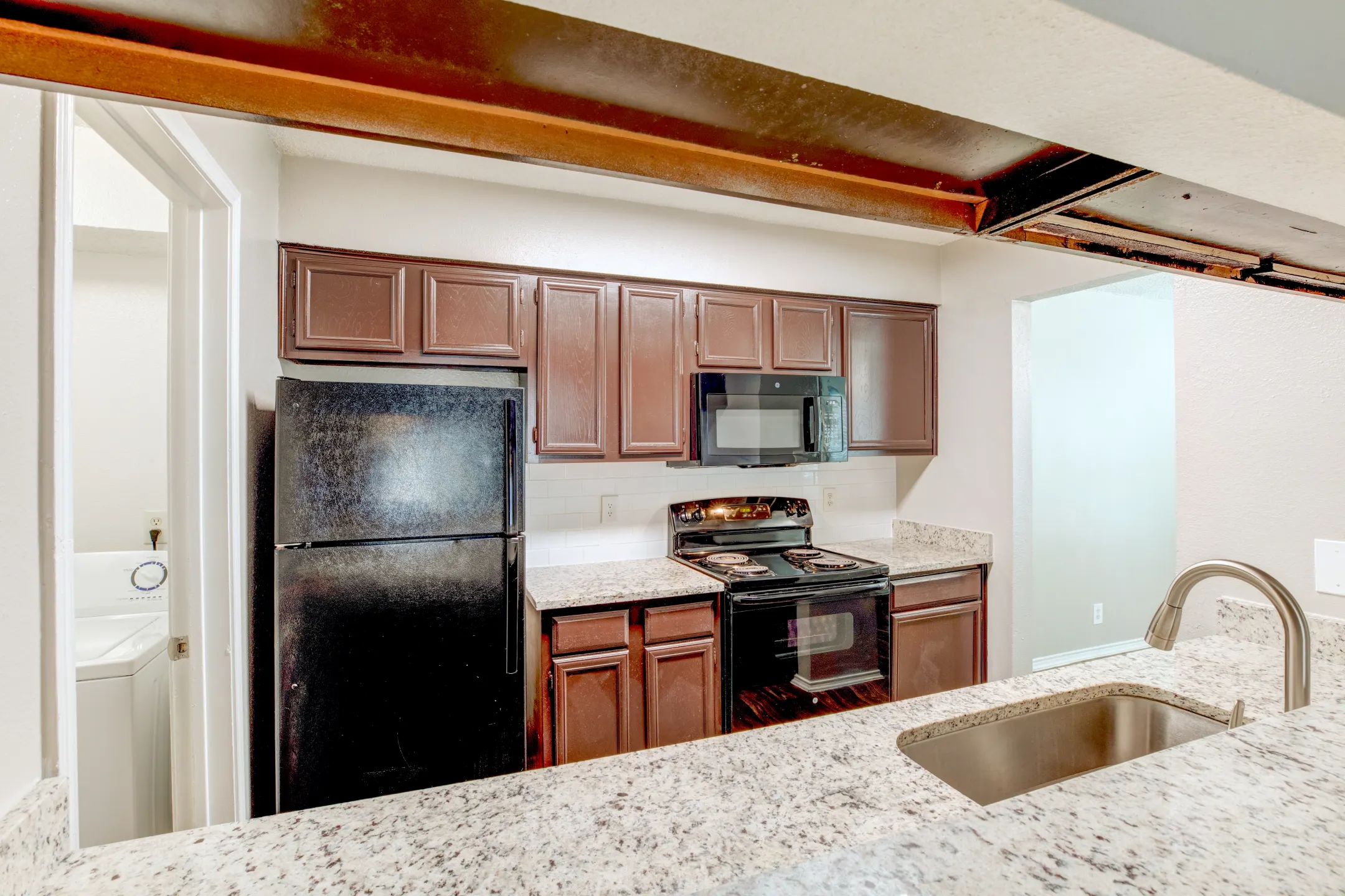 Kitchen - RIO@1604 Apartments - San Antonio, TX