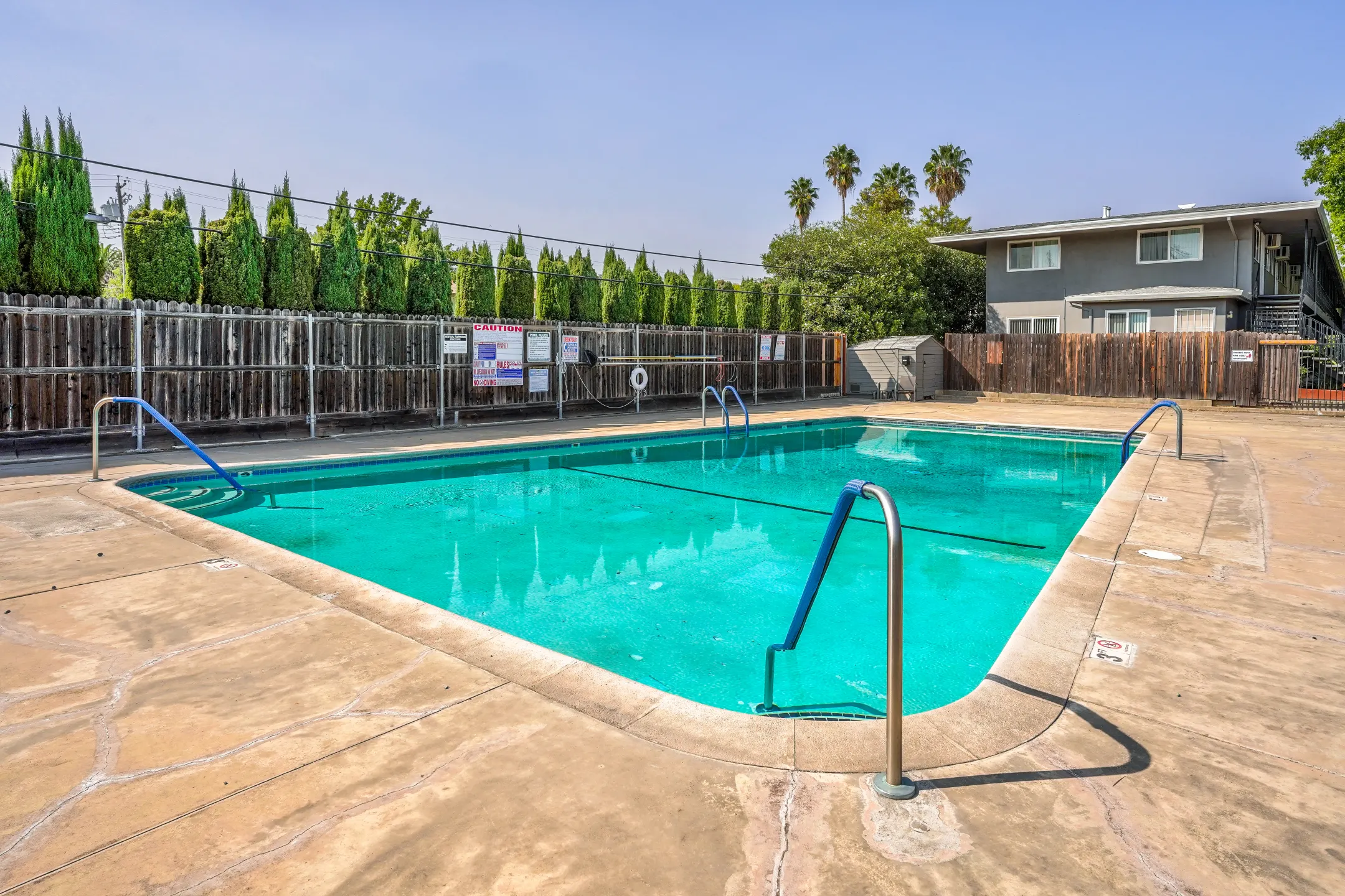 Pool - Sur Apartments - Sacramento, CA