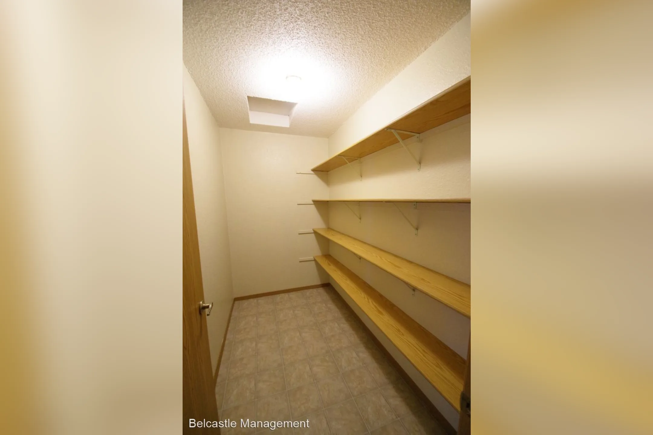 Capitol Apartments - Bismarck, ND