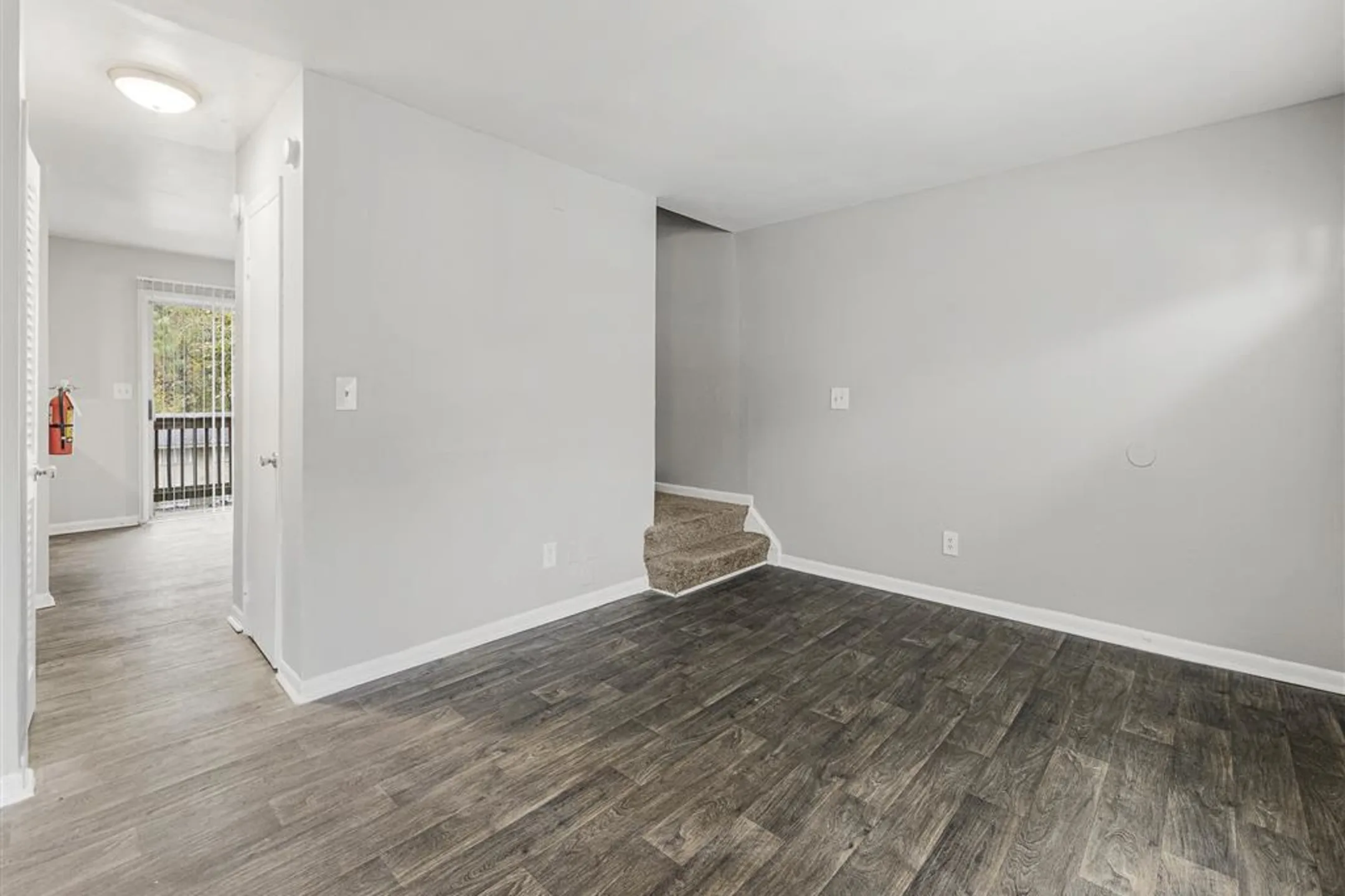 Pinewood Townhomes 3535 Lawrenceville Hwy Tucker, GA Apartments for