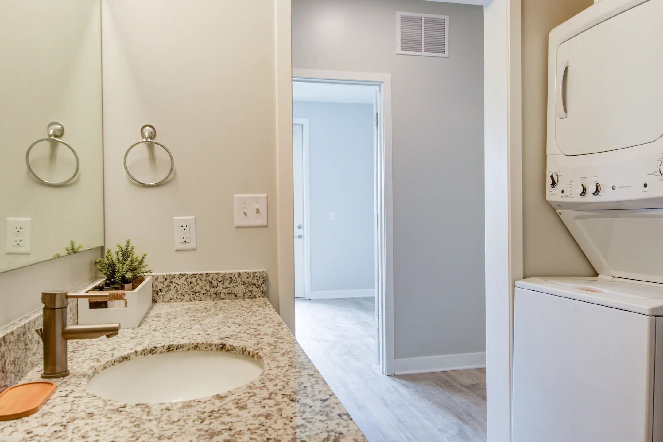 Bold on Blvd 1100 Saint Peters Centre Blvd Saint Peters, MO