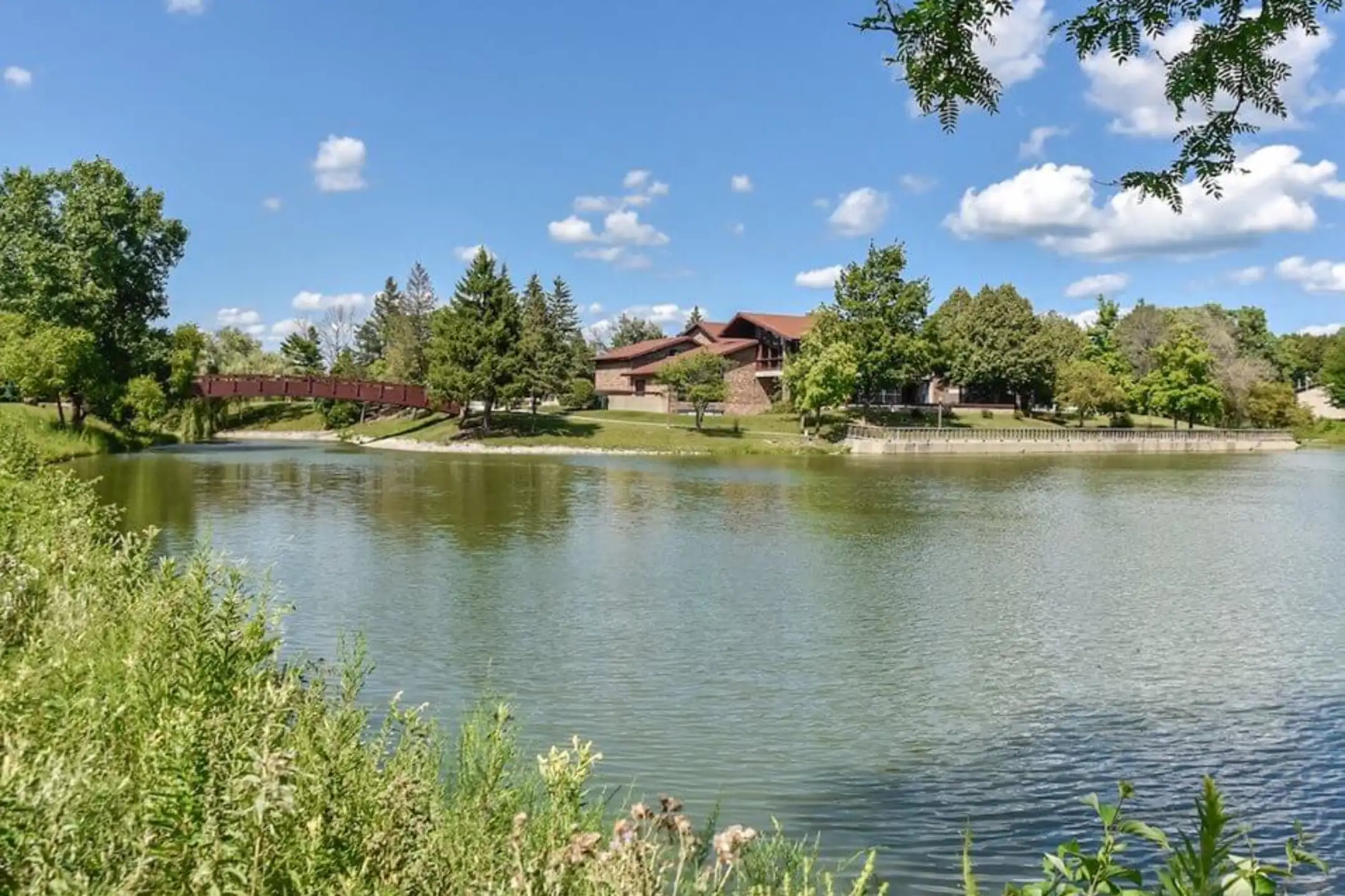 Glenbrook Apartments Apartments Milwaukee, WI 53223