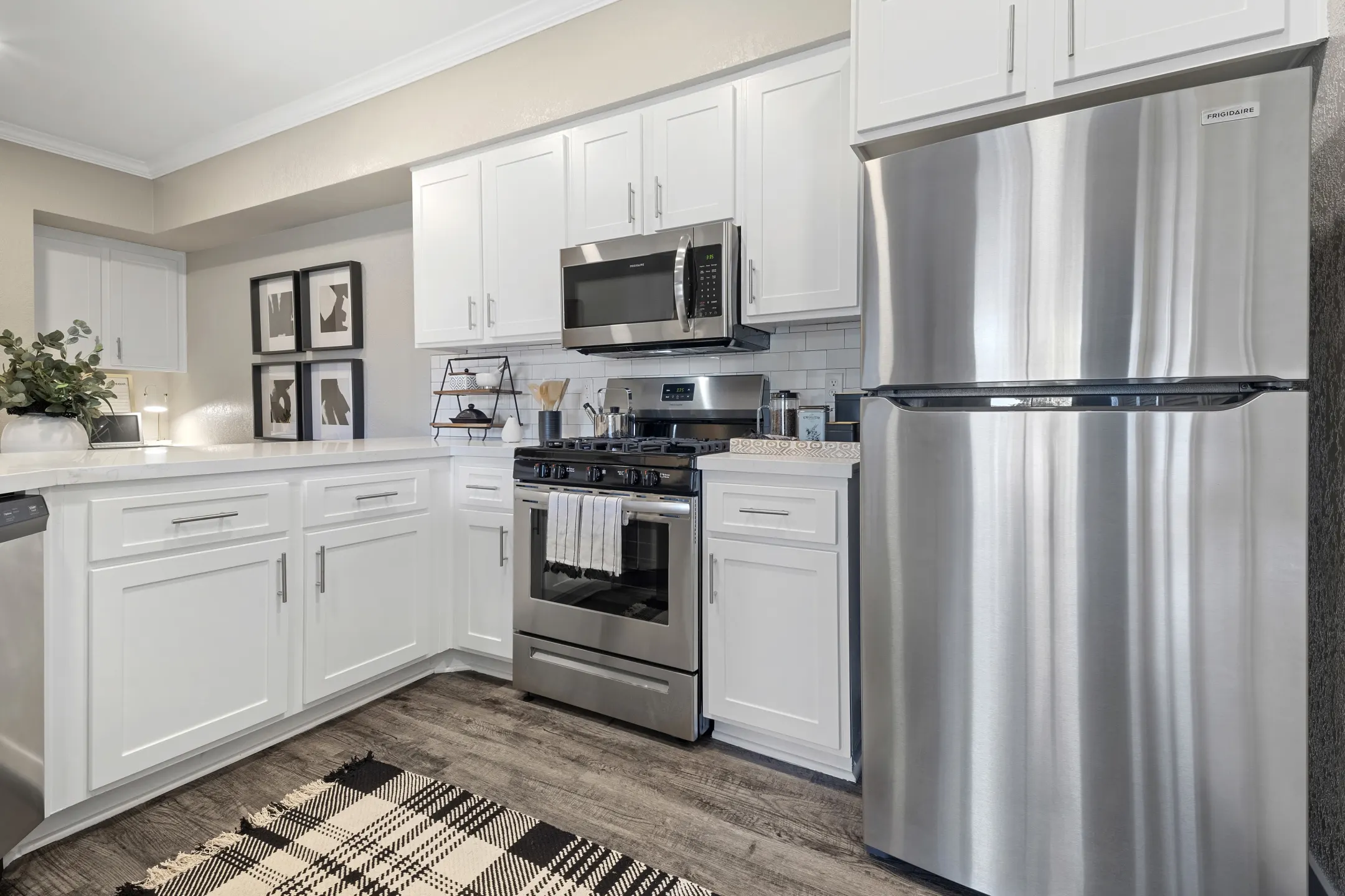 Estancia at Mission Grove Apartments Riverside, CA 92508