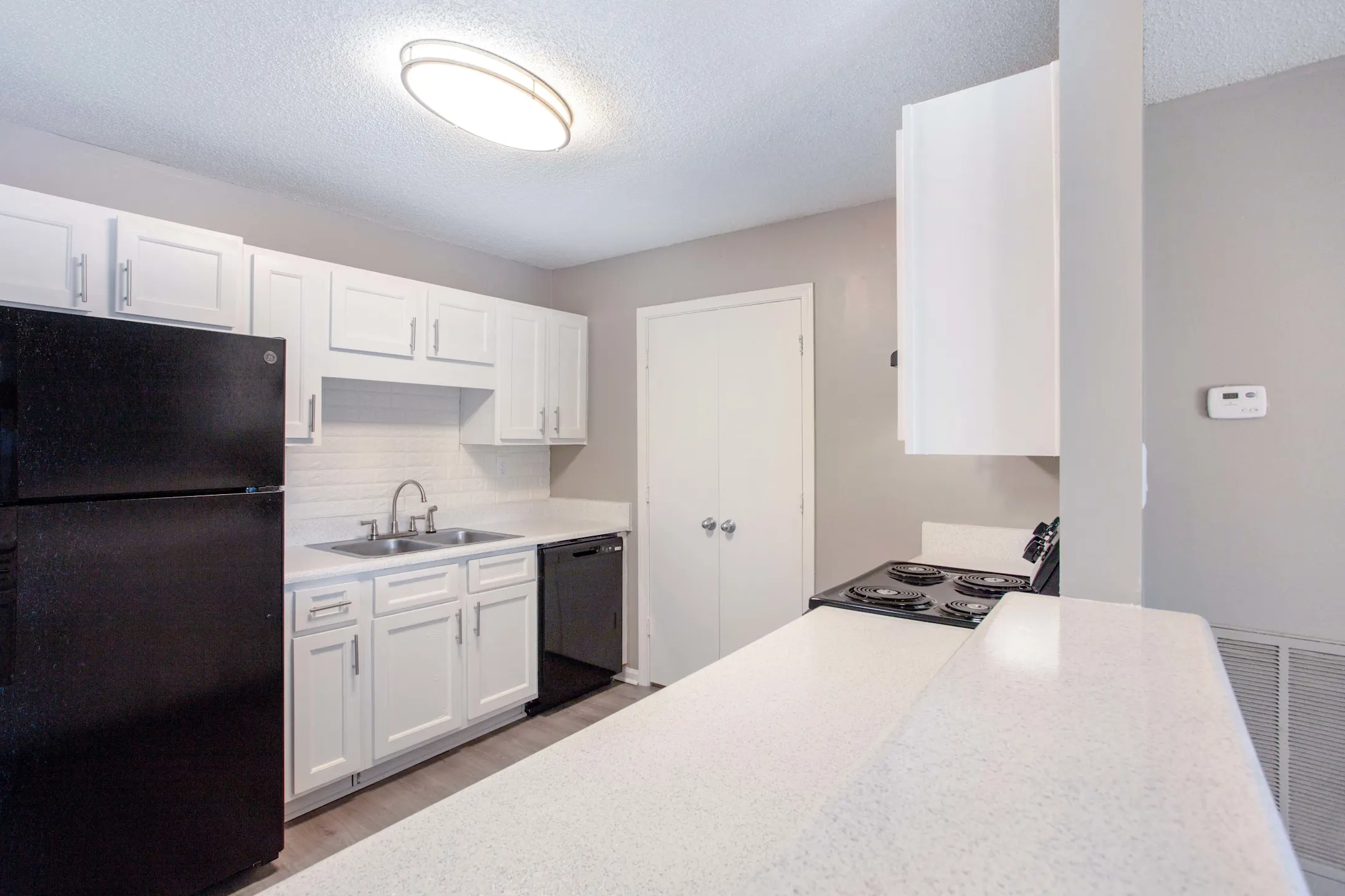 The Waverly 7101 Tulane Rd N Horn Lake, MS Apartments for Rent Rent.