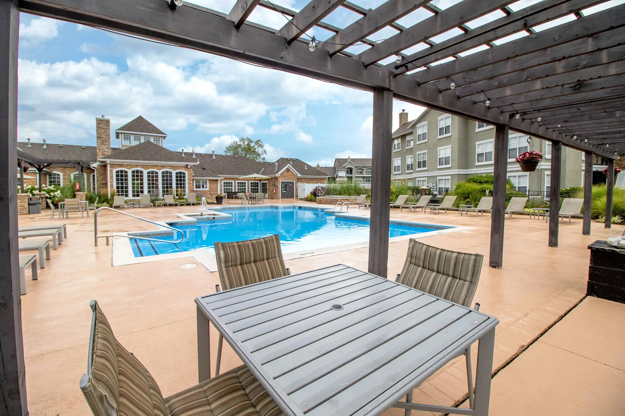 The Vintage At Zona Rosa Apartments Kansas City, MO 64153