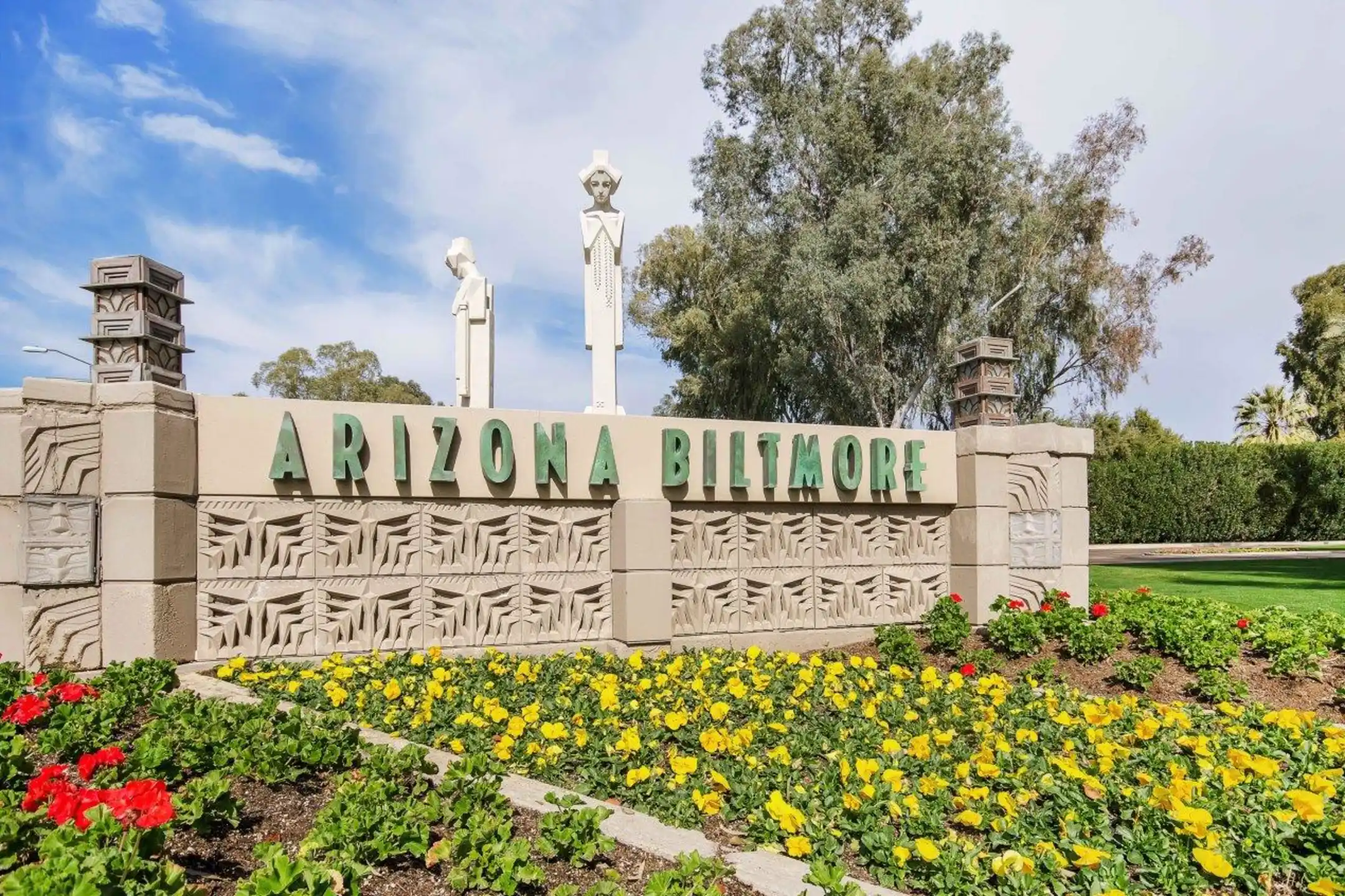 Community Signage - The Townhomes At Biltmore - Phoenix, AZ