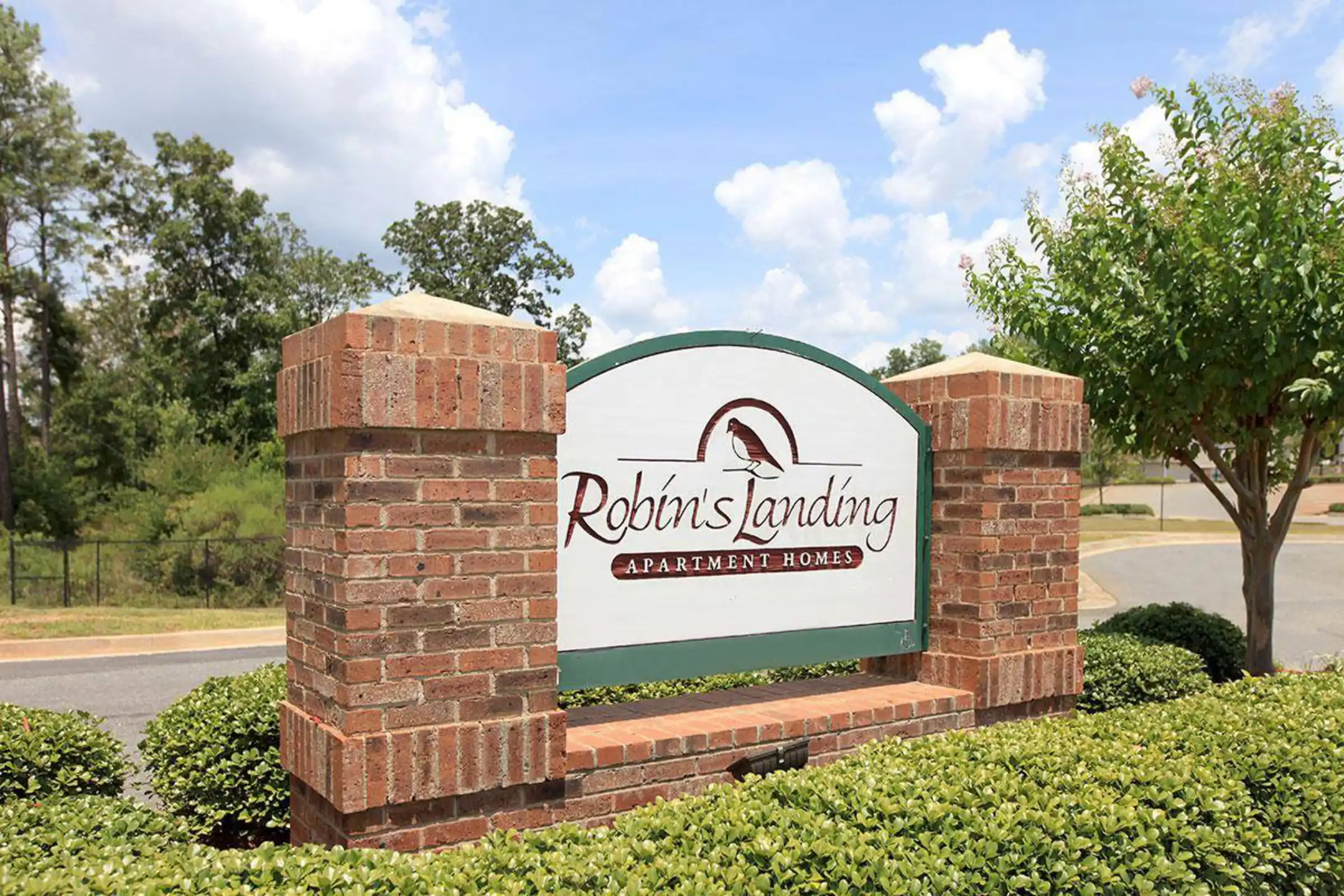 Robin's Landing Apartment Homes 320 Carl Vinson Pkwy Warner Robins, GA Apartments for Rent