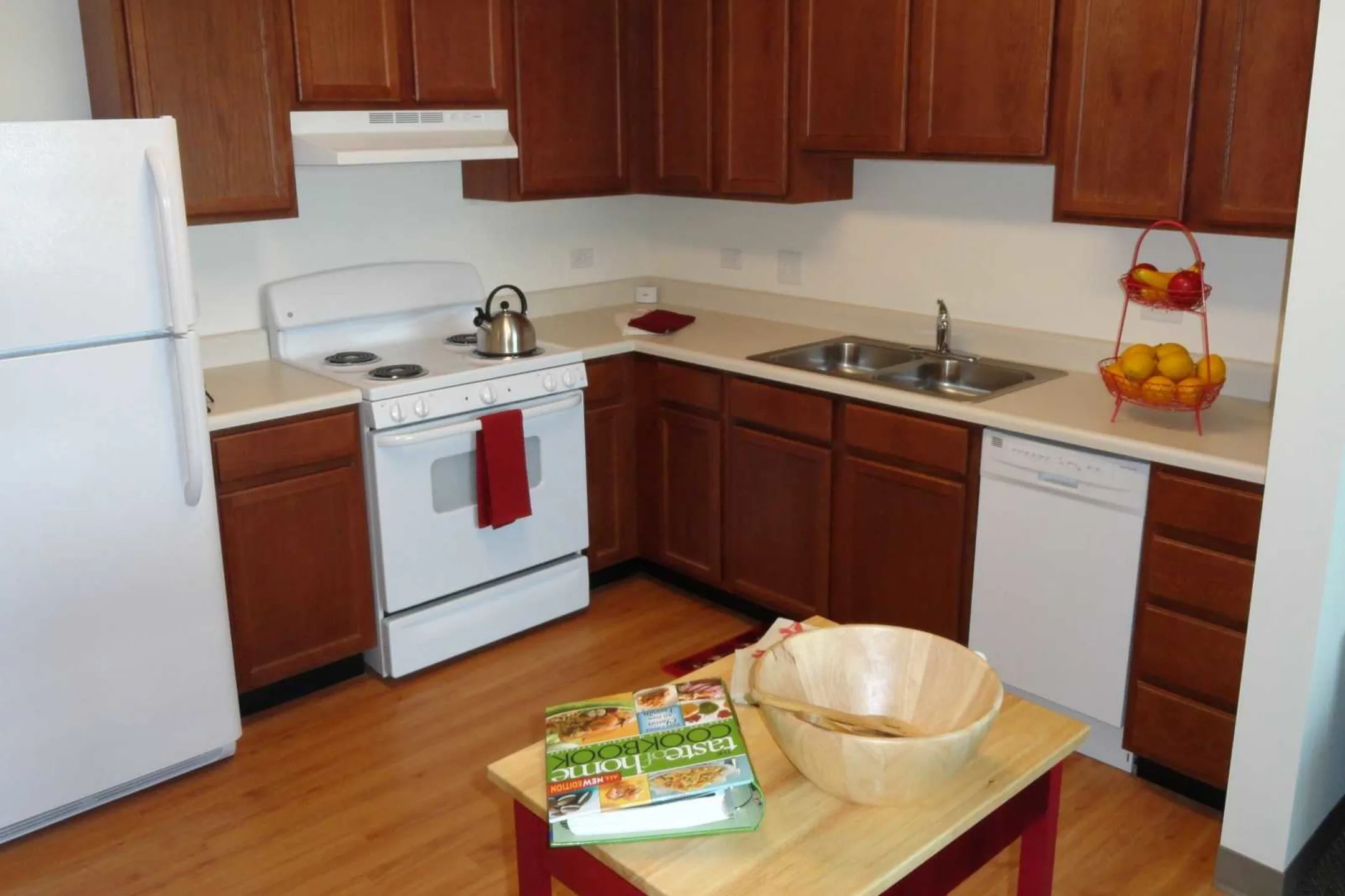 Kitchen - Fountain Square Senior Apartments - Waukegan, IL