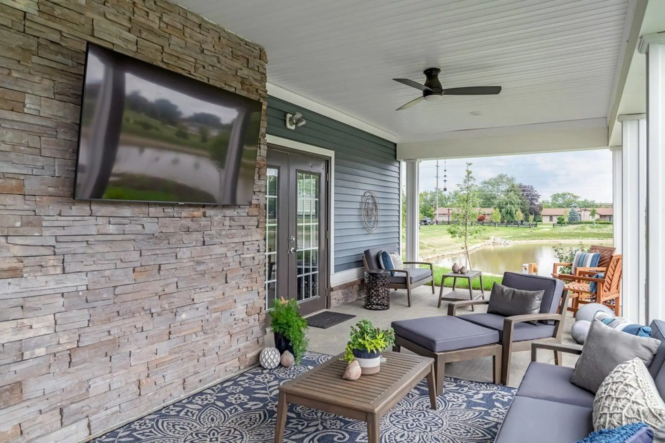 The Residences at Browns Farm 5154 Browns Farm Lane Grove City, OH