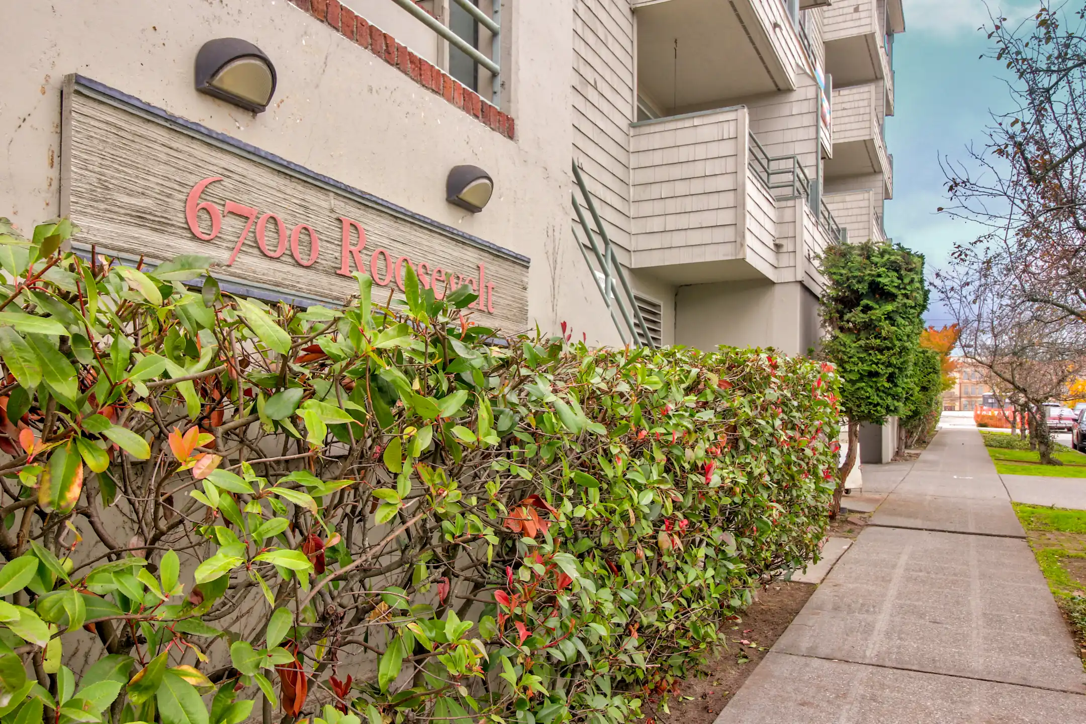 Community Signage - 6700 Roosevelt - Seattle, WA
