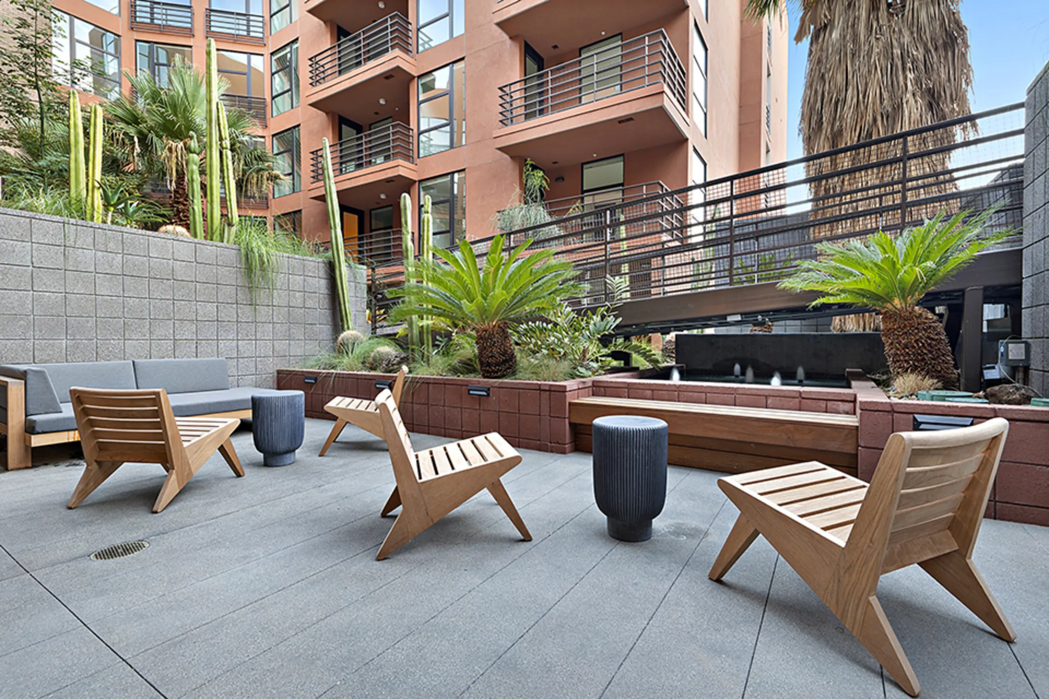 Patio / Deck - El Centro Apartments & Bungalows - Los Angeles, CA