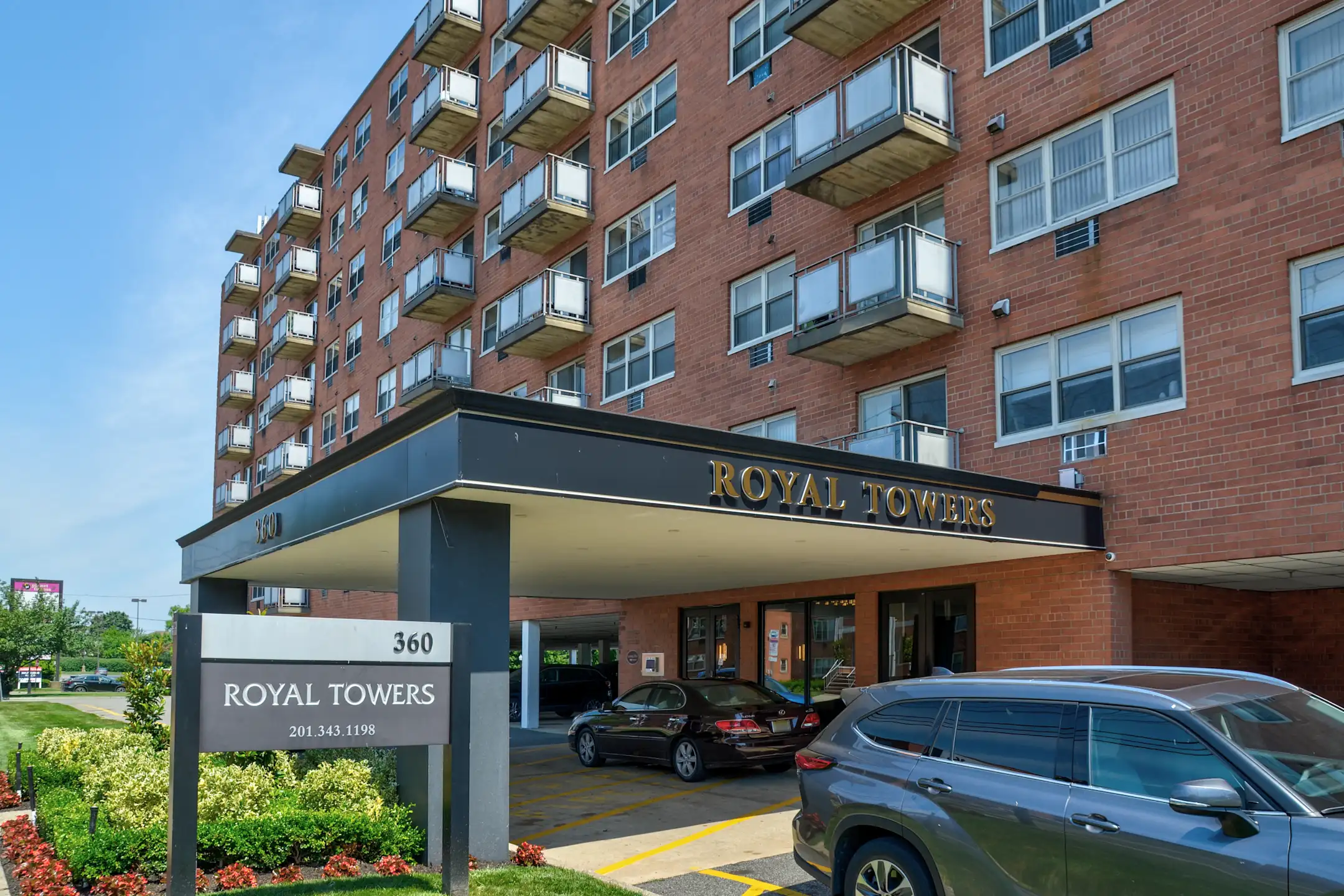 Royal Towers Apartments Hackensack, NJ 07601