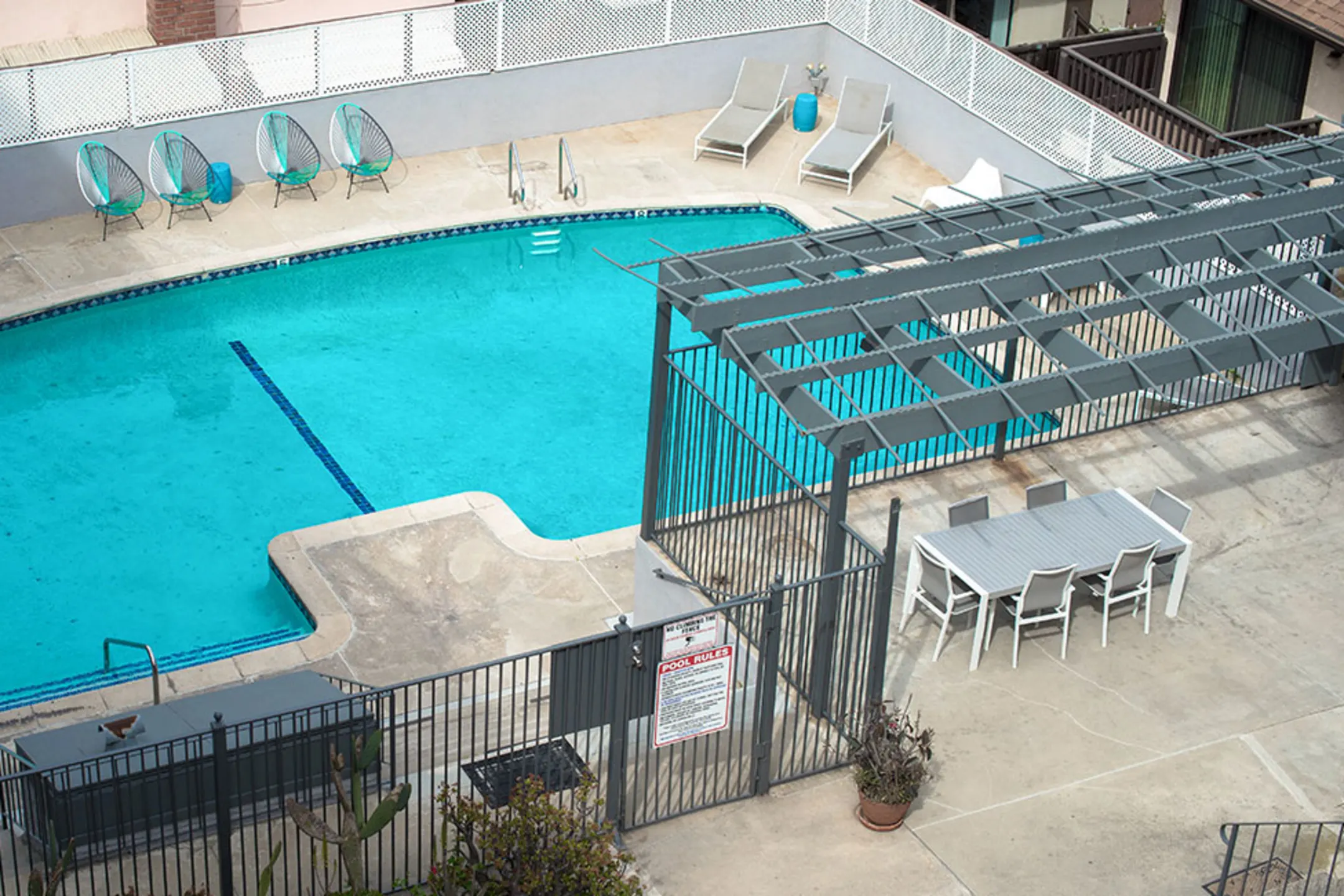 Pool - The Heights - Long Beach, CA