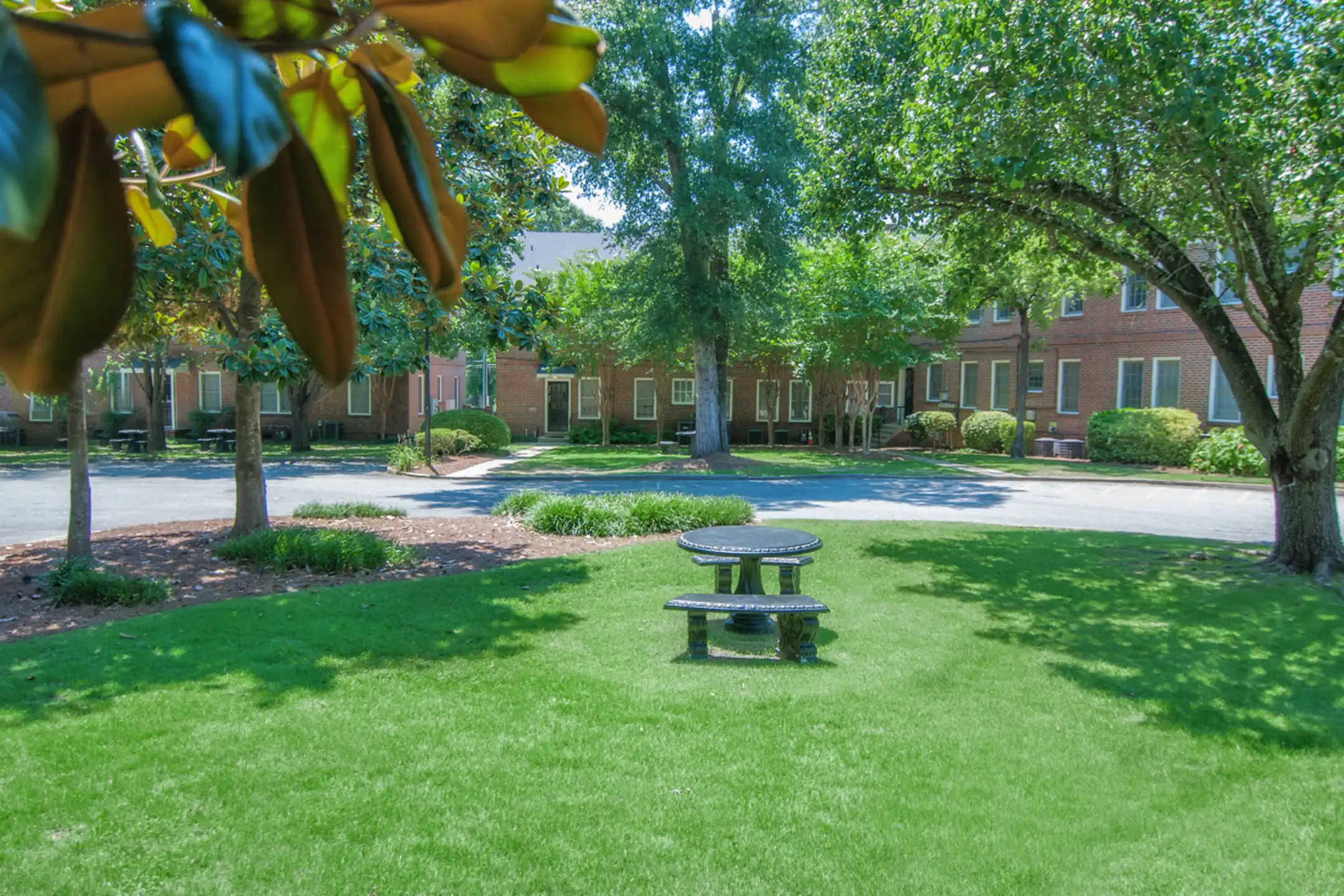 Hillcrest Apartment 1528 Wildwood Ave Columbus, GA Apartments for