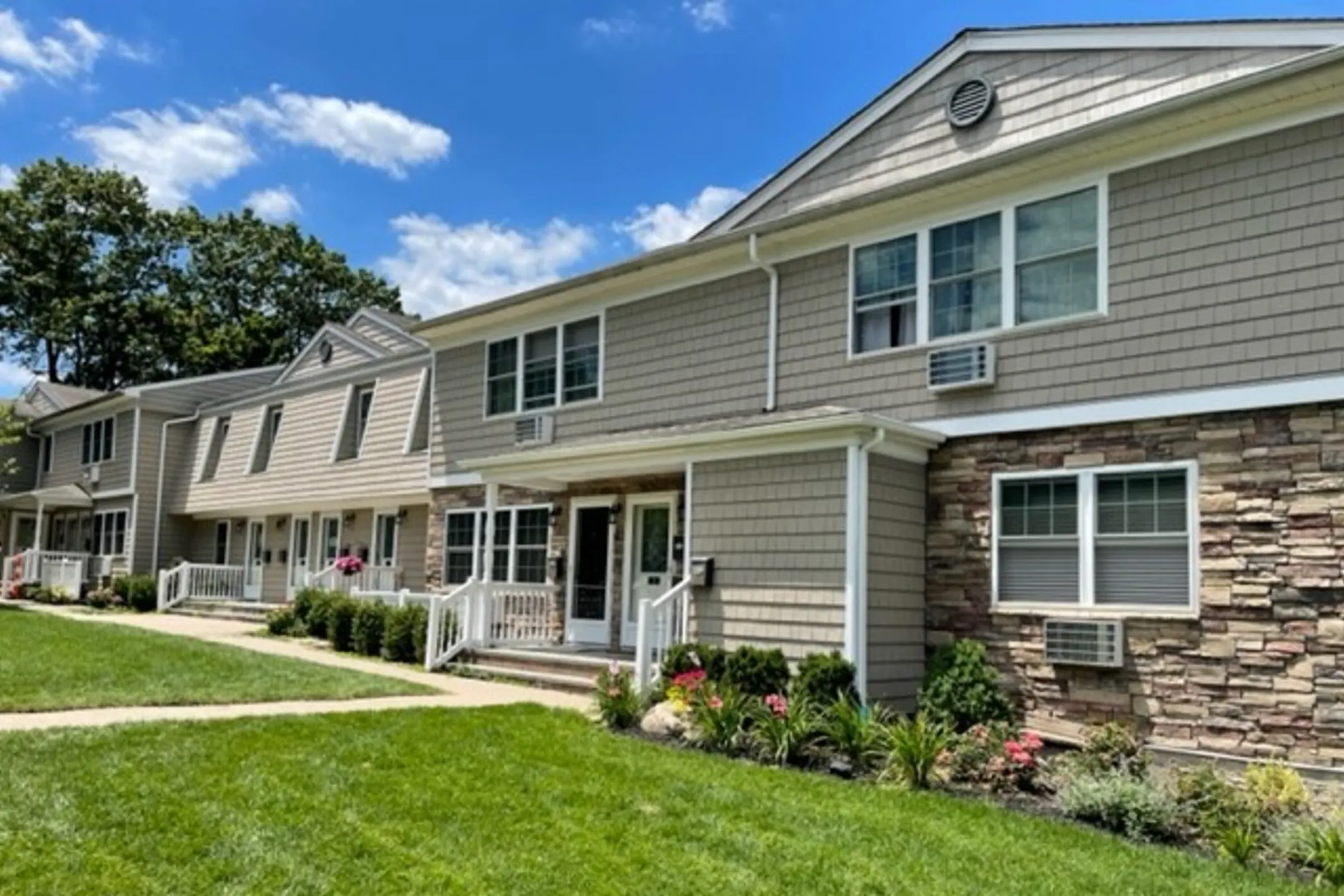 Apartments For Rent Commack Ny