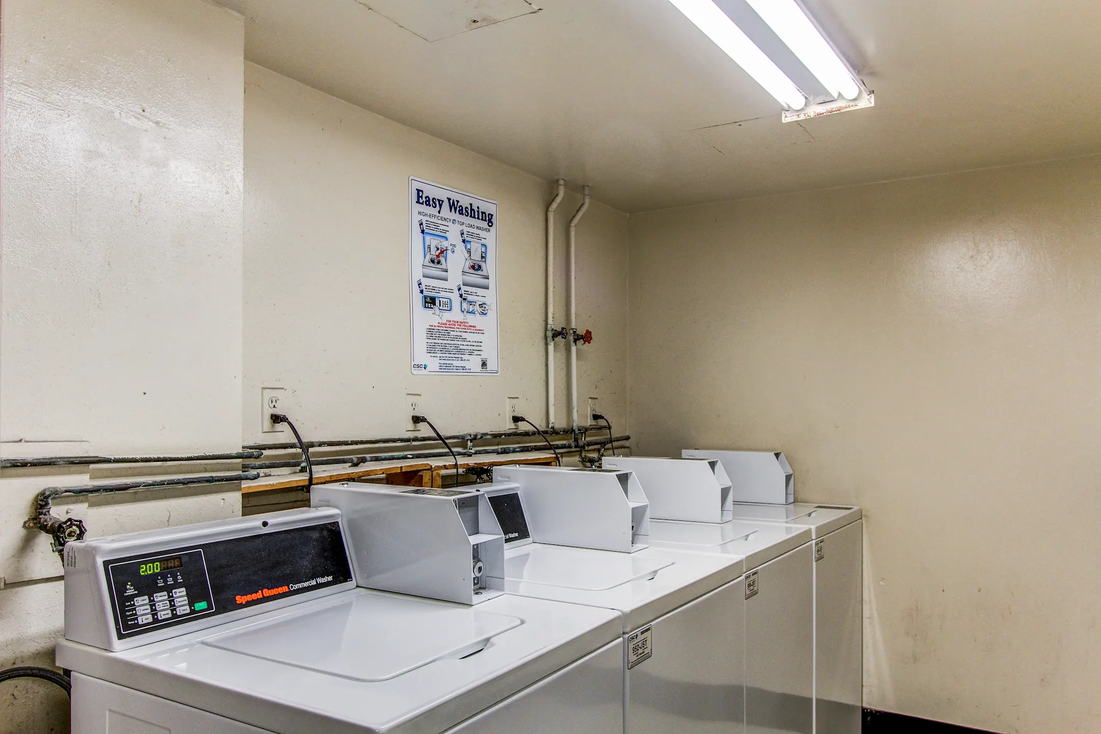 Robin Towers 1215 Fort Myer Dr Arlington, VA Apartments for Rent