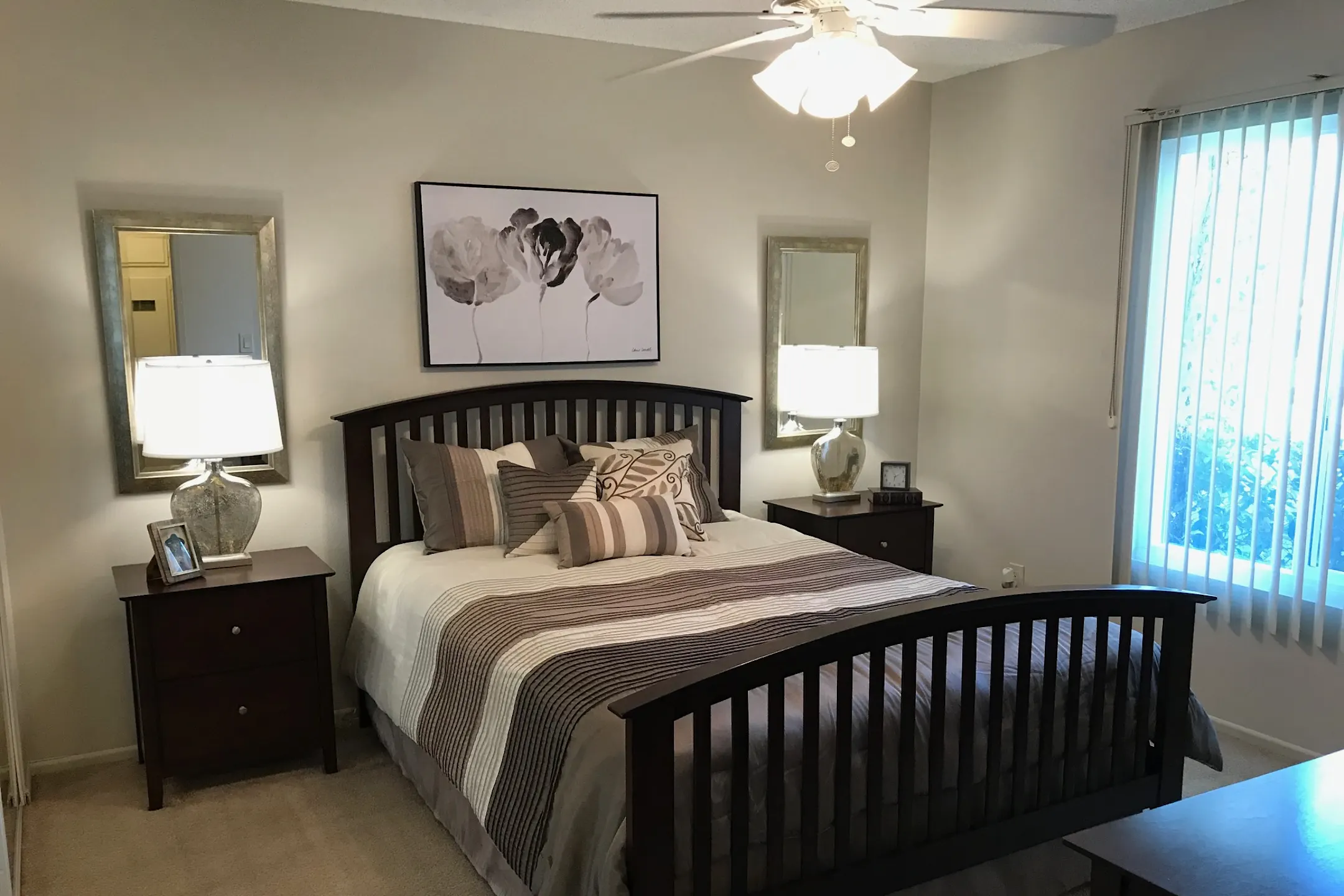 Bedroom - Casa De Jerardo - Riverside, CA