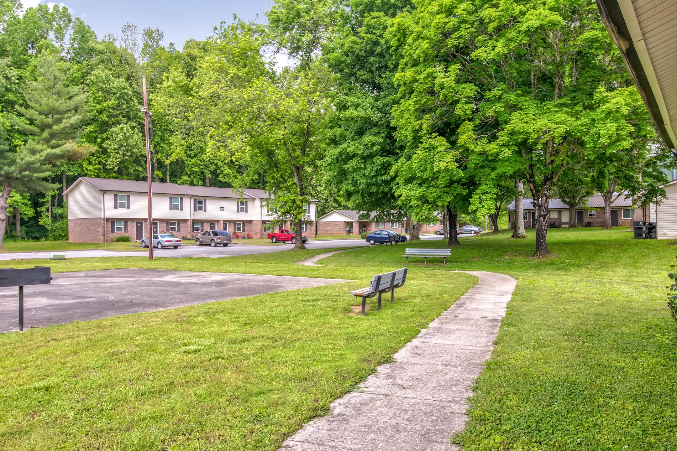 Hidden Valley Apartments Dayton, TN 37321