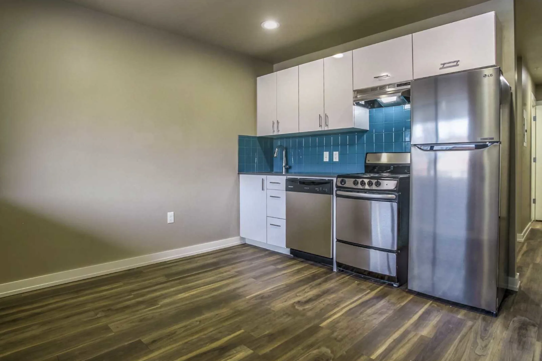 Kitchen - 2000 N Blackwelder - Oklahoma City, OK