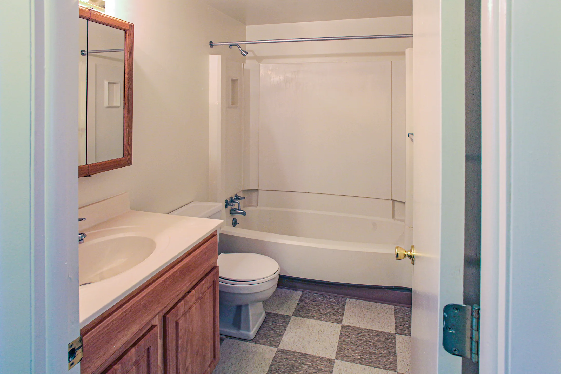 Village of Rivermoor Apartments Marietta, PA 17547