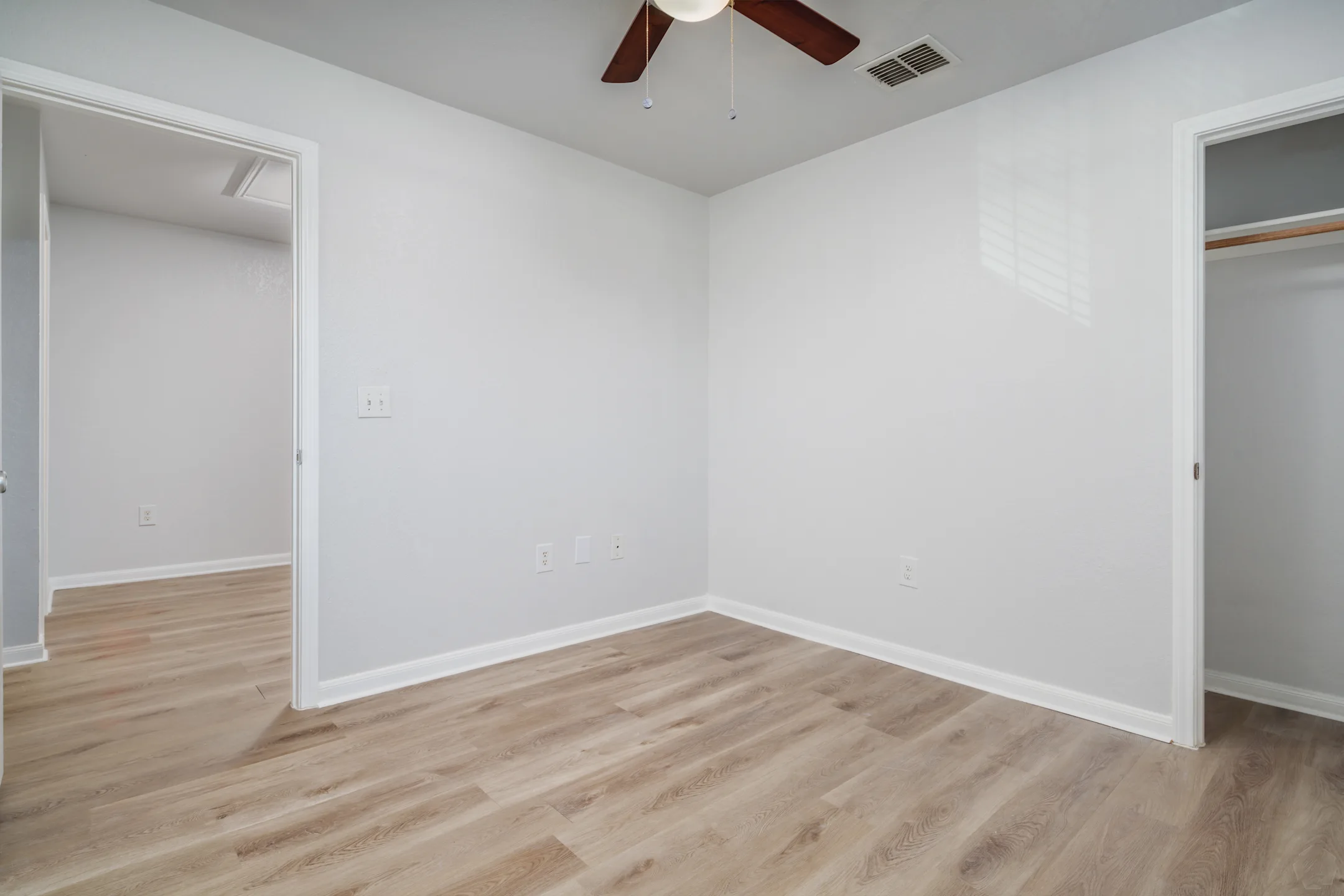 Bedroom - Swaying Oaks Apartments - San Antonio, TX