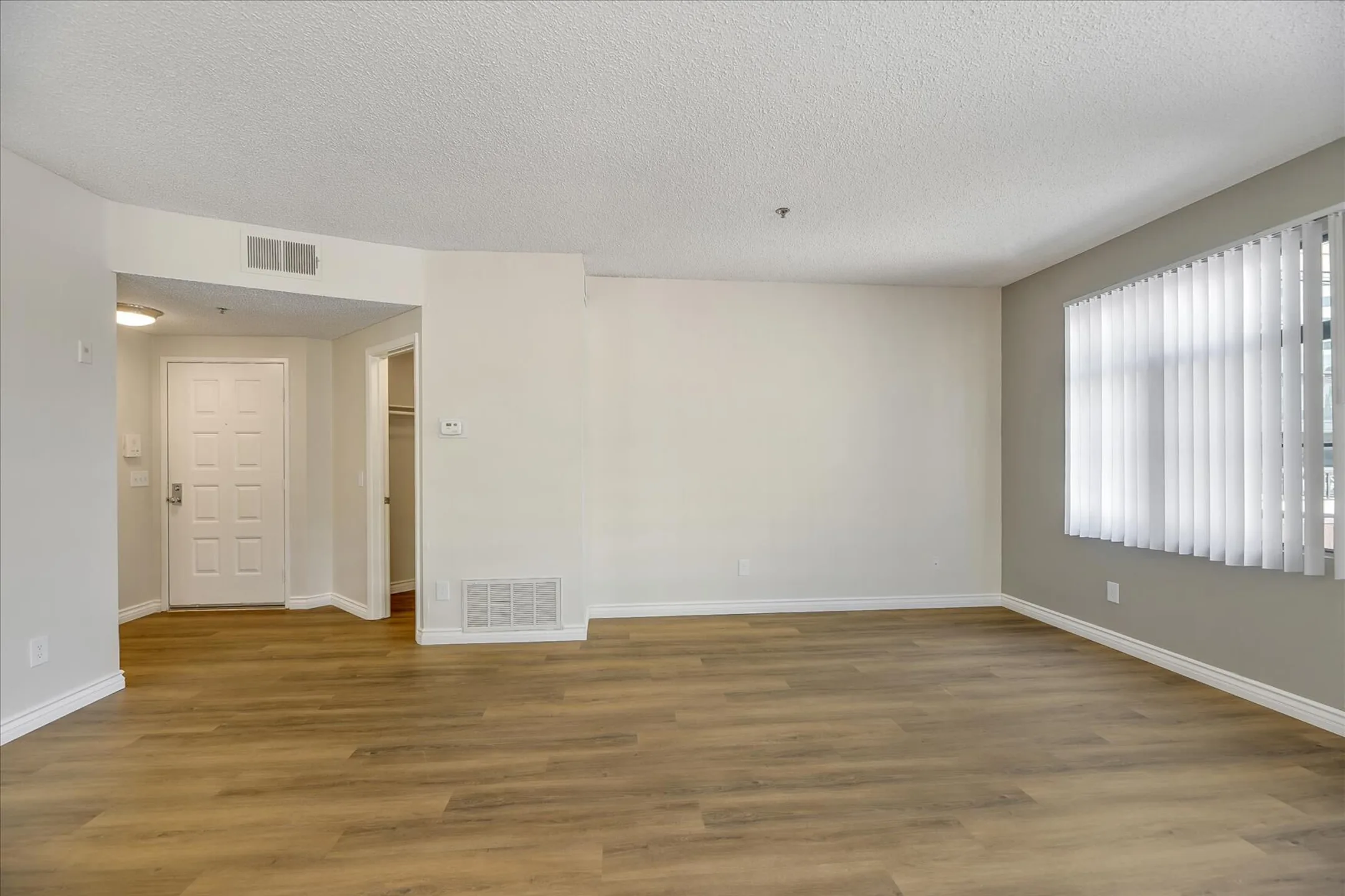 Living Room - Koll Center - San Diego, CA