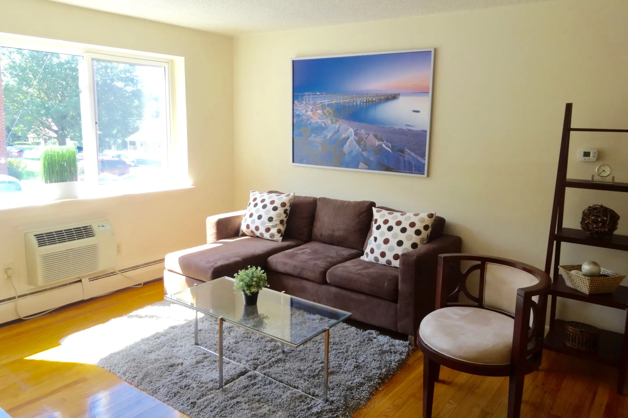Living Room - Boardman Condominiums - Bristol, CT