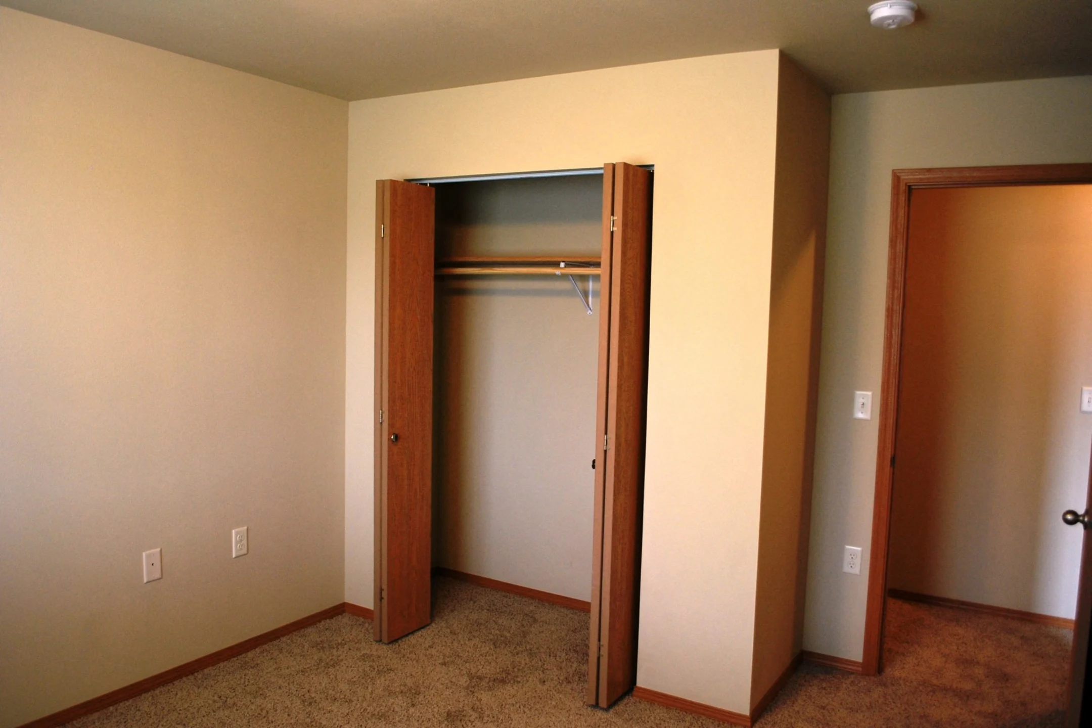 Bedroom - Benson Village Townhomes - Sioux Falls, SD