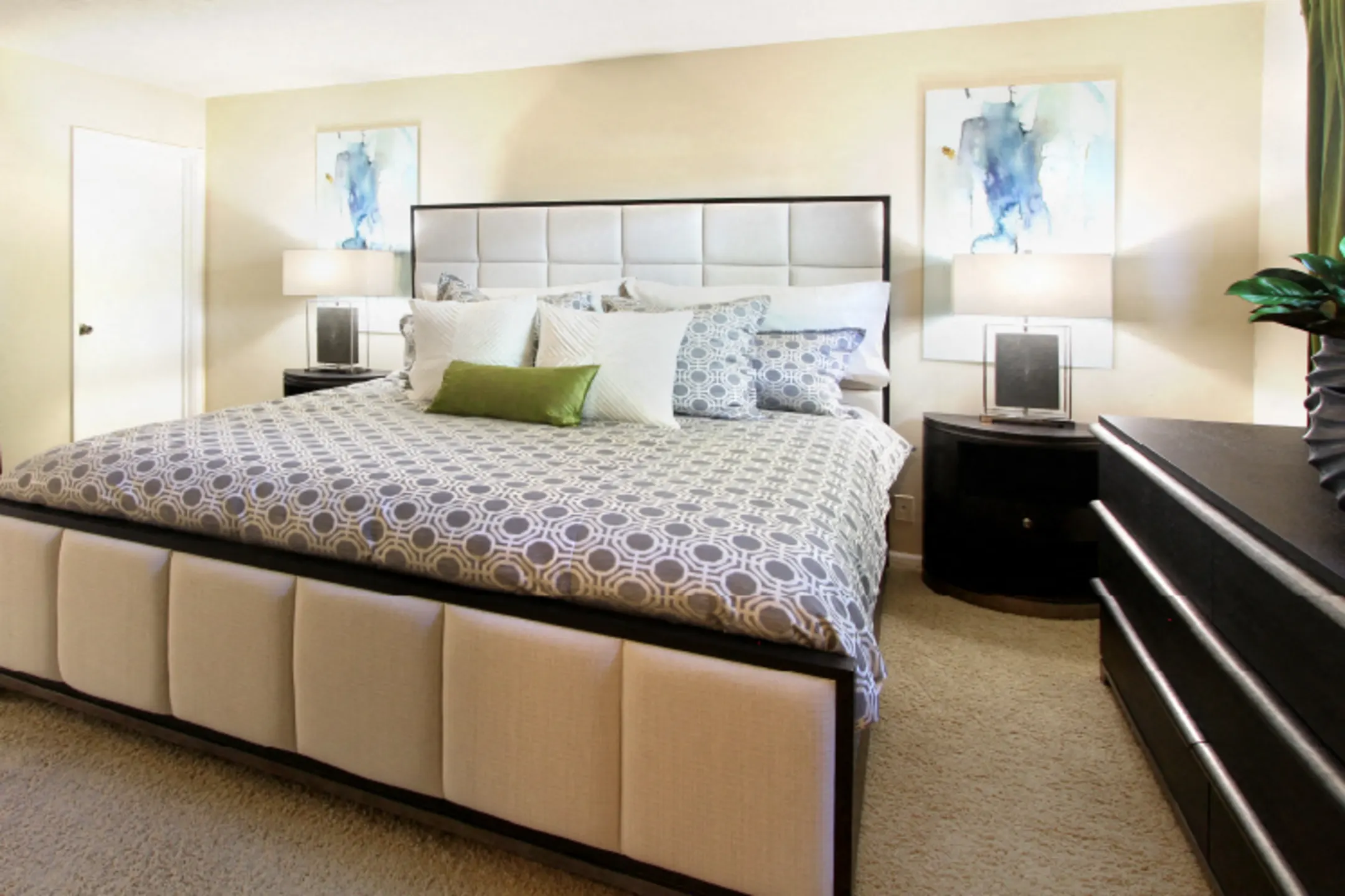 Alpine Village Apartments La Vista, NE 68128