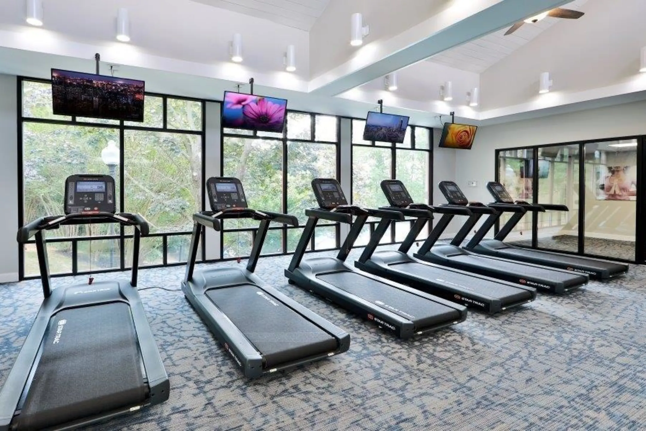 Fitness Weight Room - Stoneridge At Mark Center - Alexandria, VA