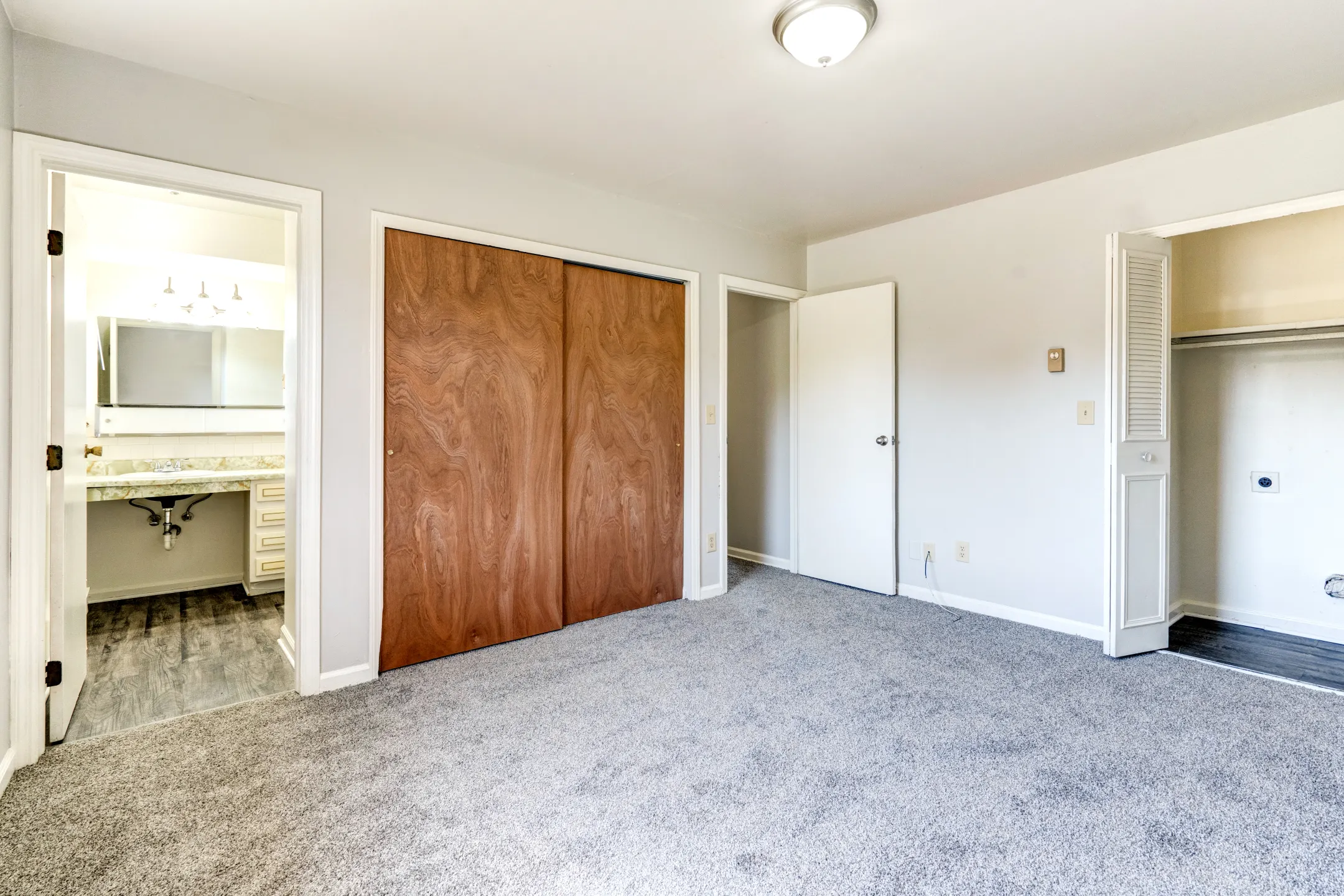 Trotwood Villas 421 North Broadway Street Trotwood, OH Apartments