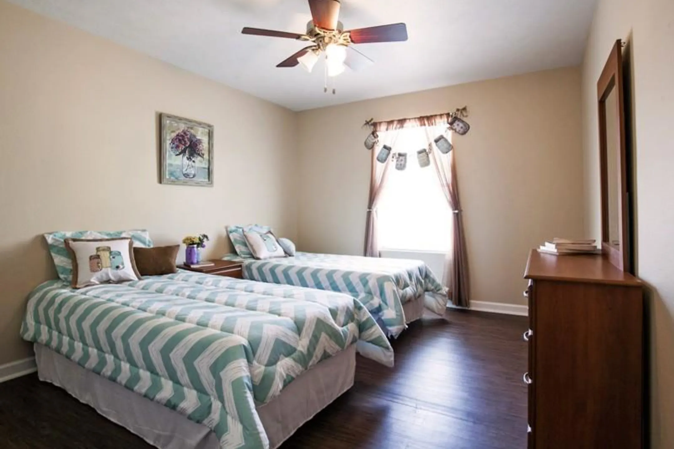 Bedroom - Brazos Point - College Station, TX