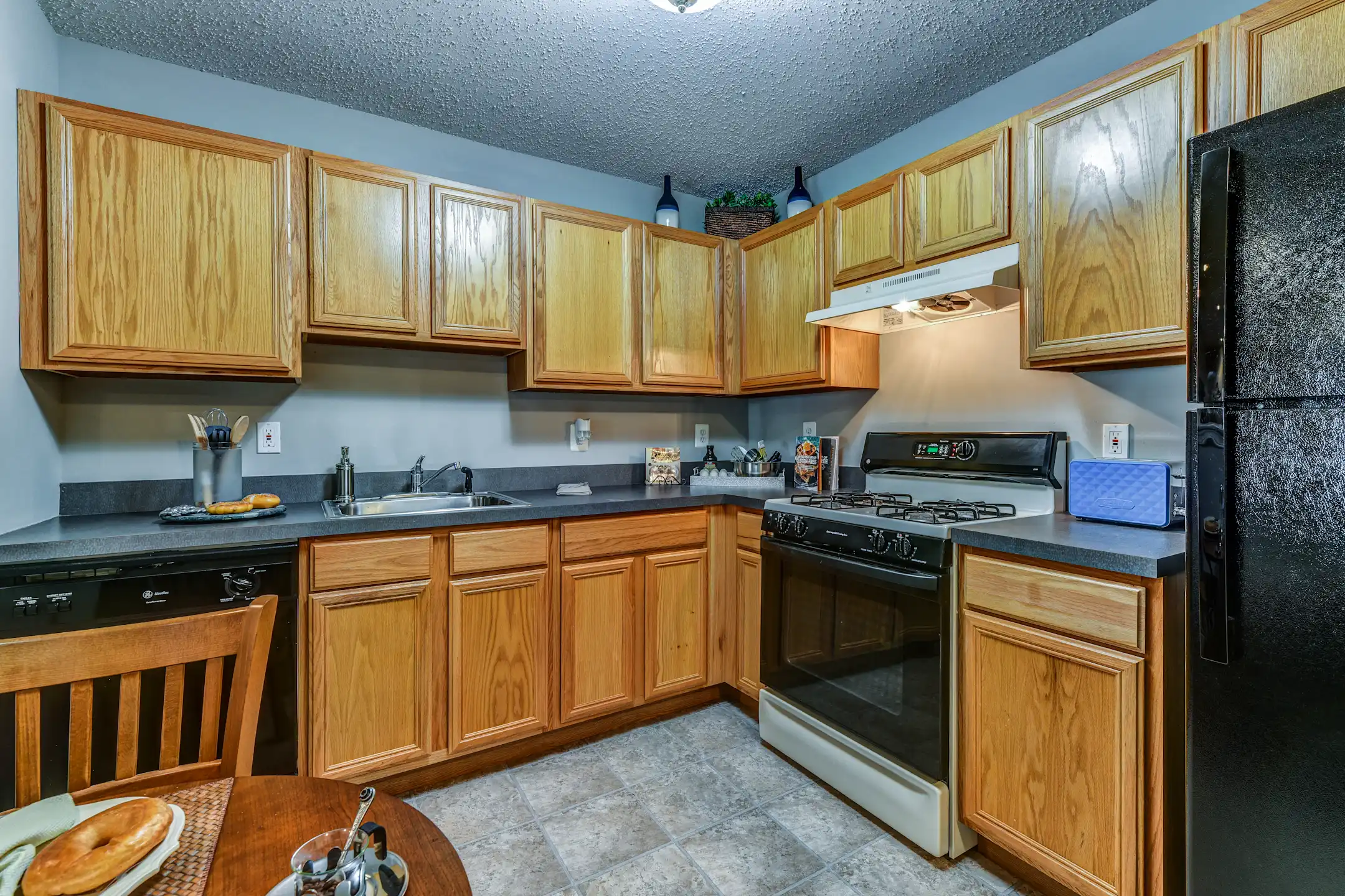 Woodbridge Hills Apartments Woodbridge, NJ 07095