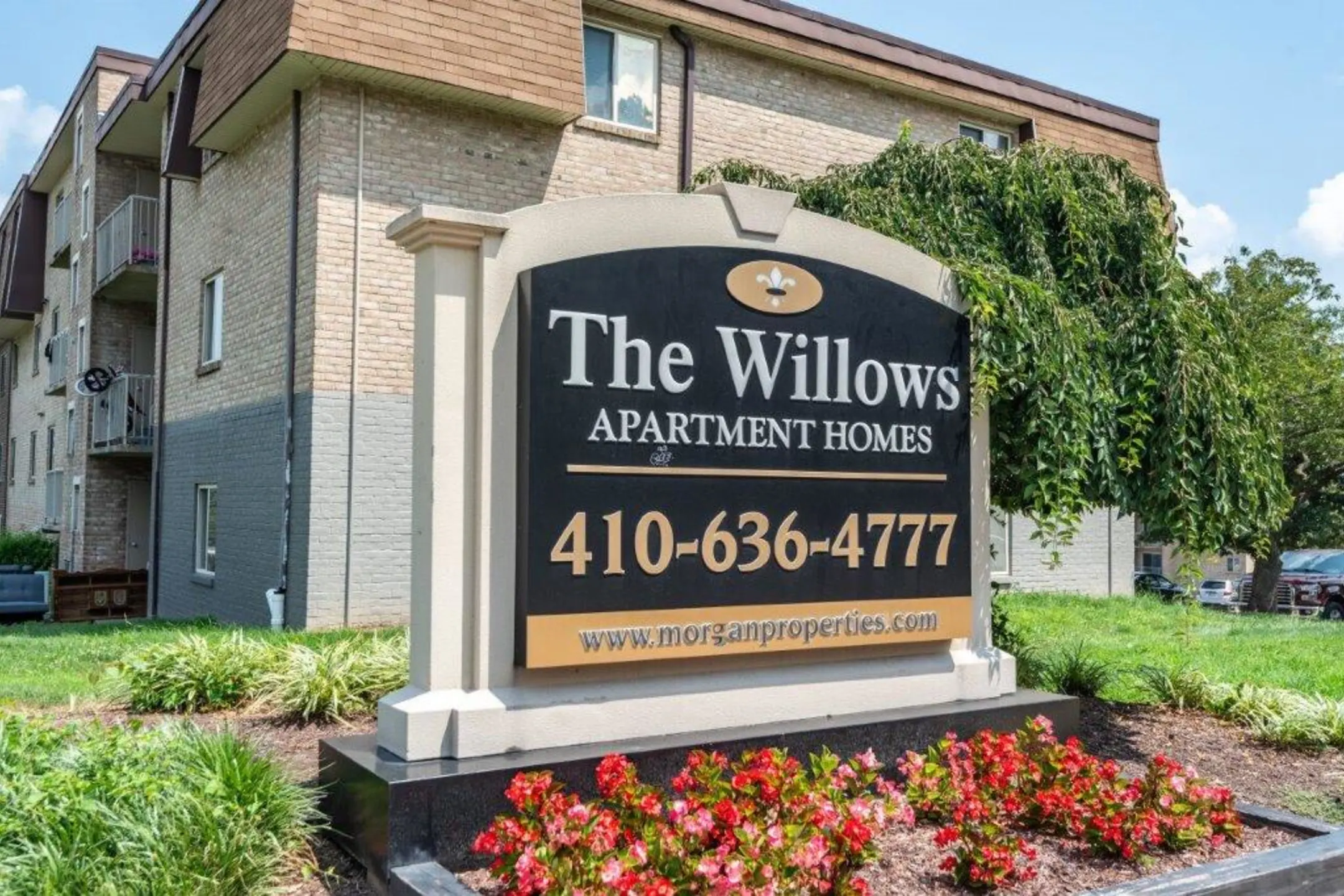 Community Signage - The Willows Apartment Homes - Glen Burnie, MD