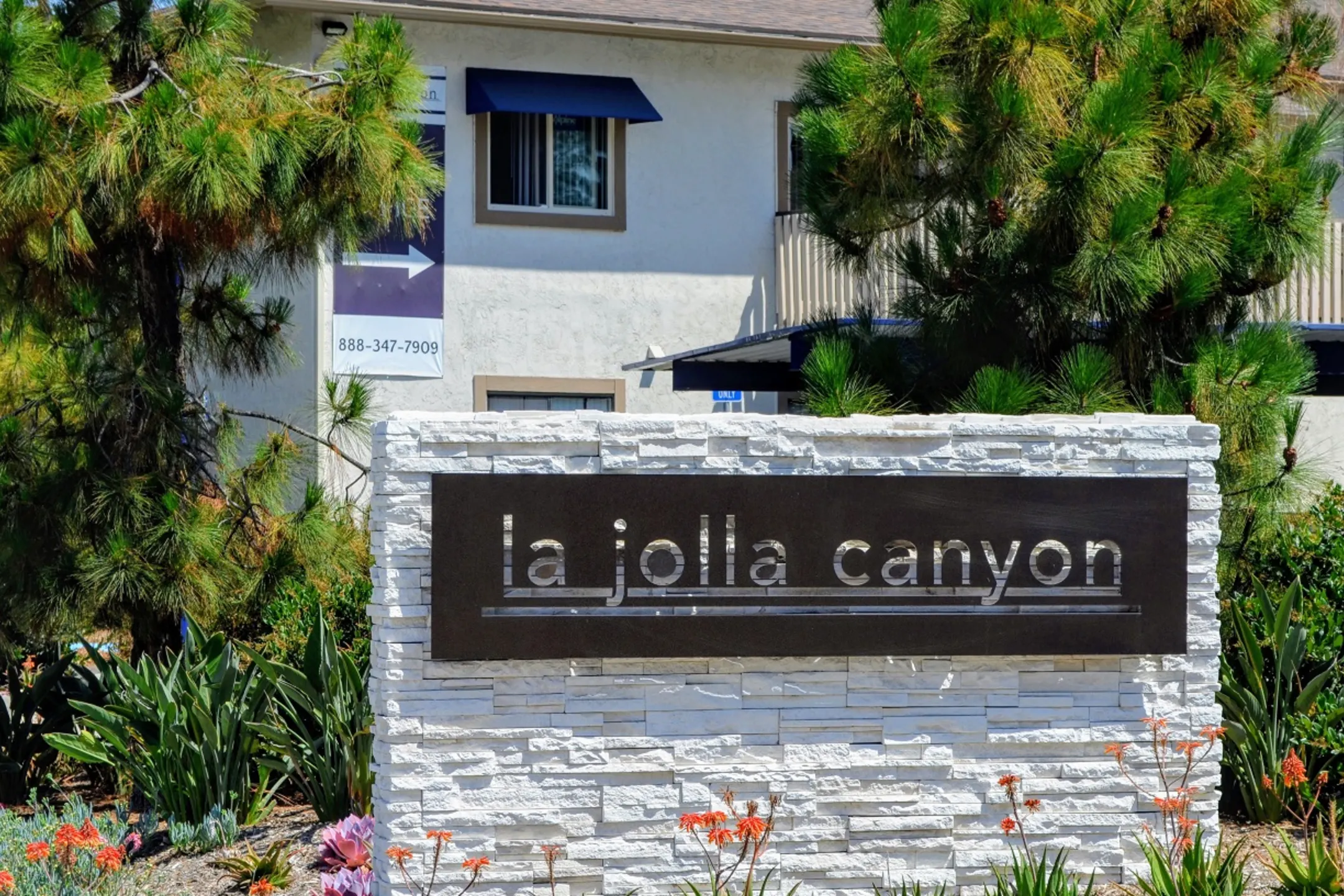 Community Signage - La Jolla Canyon - San Diego, CA
