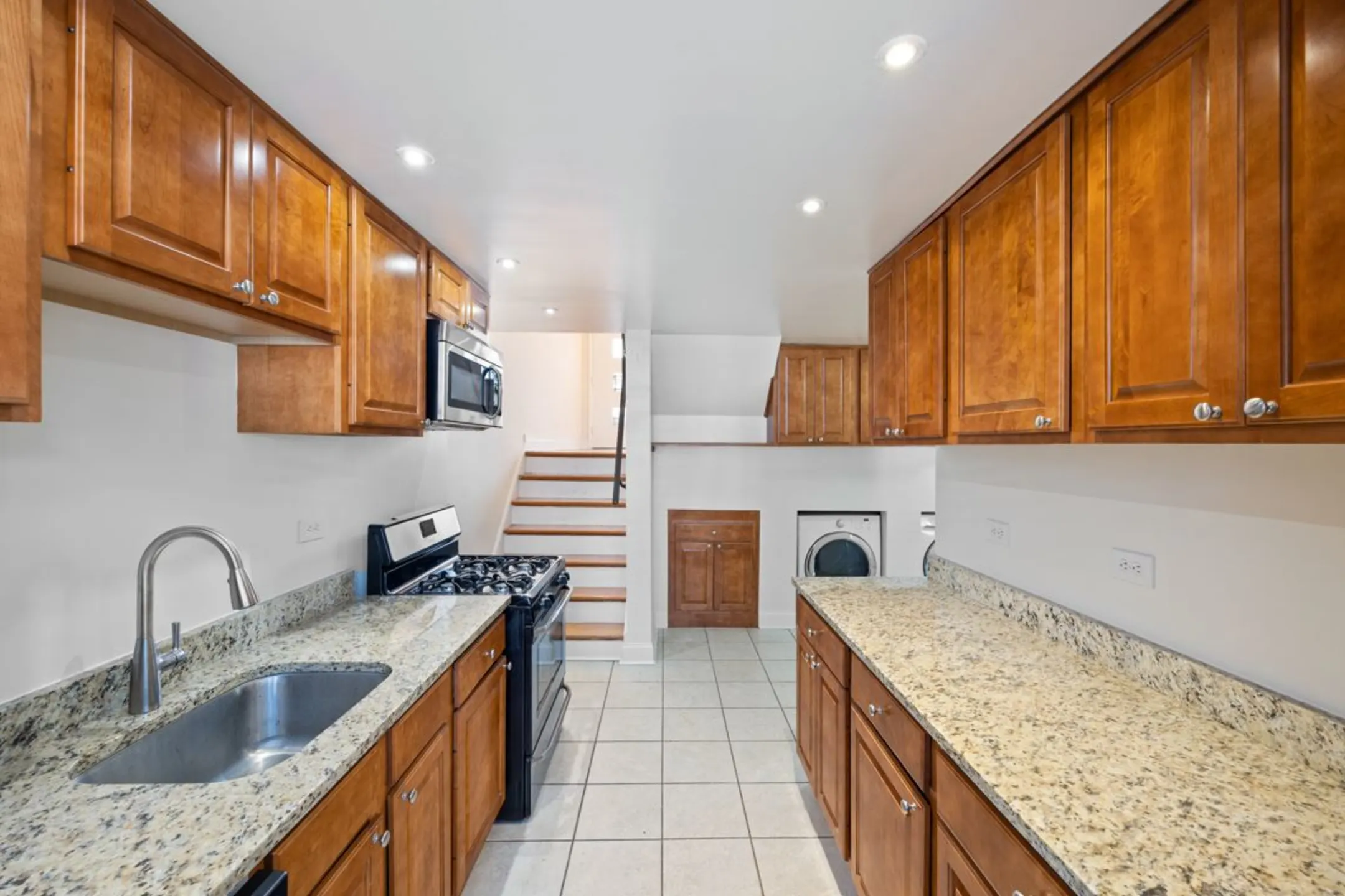 422444 Ridge Wilmette, IL Townhomes for Rent Rent.