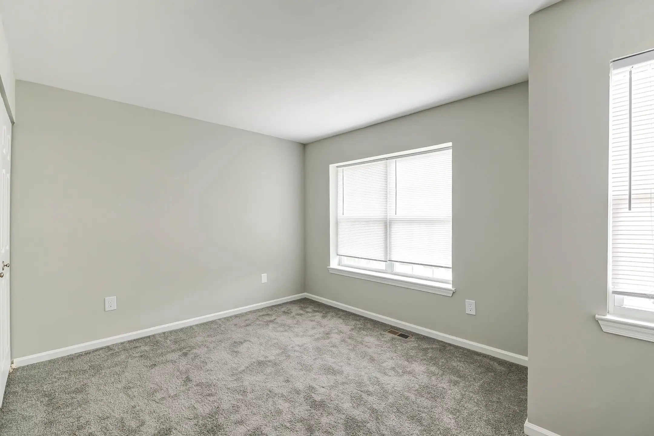 Bedroom - The Grove - Halethorpe, MD