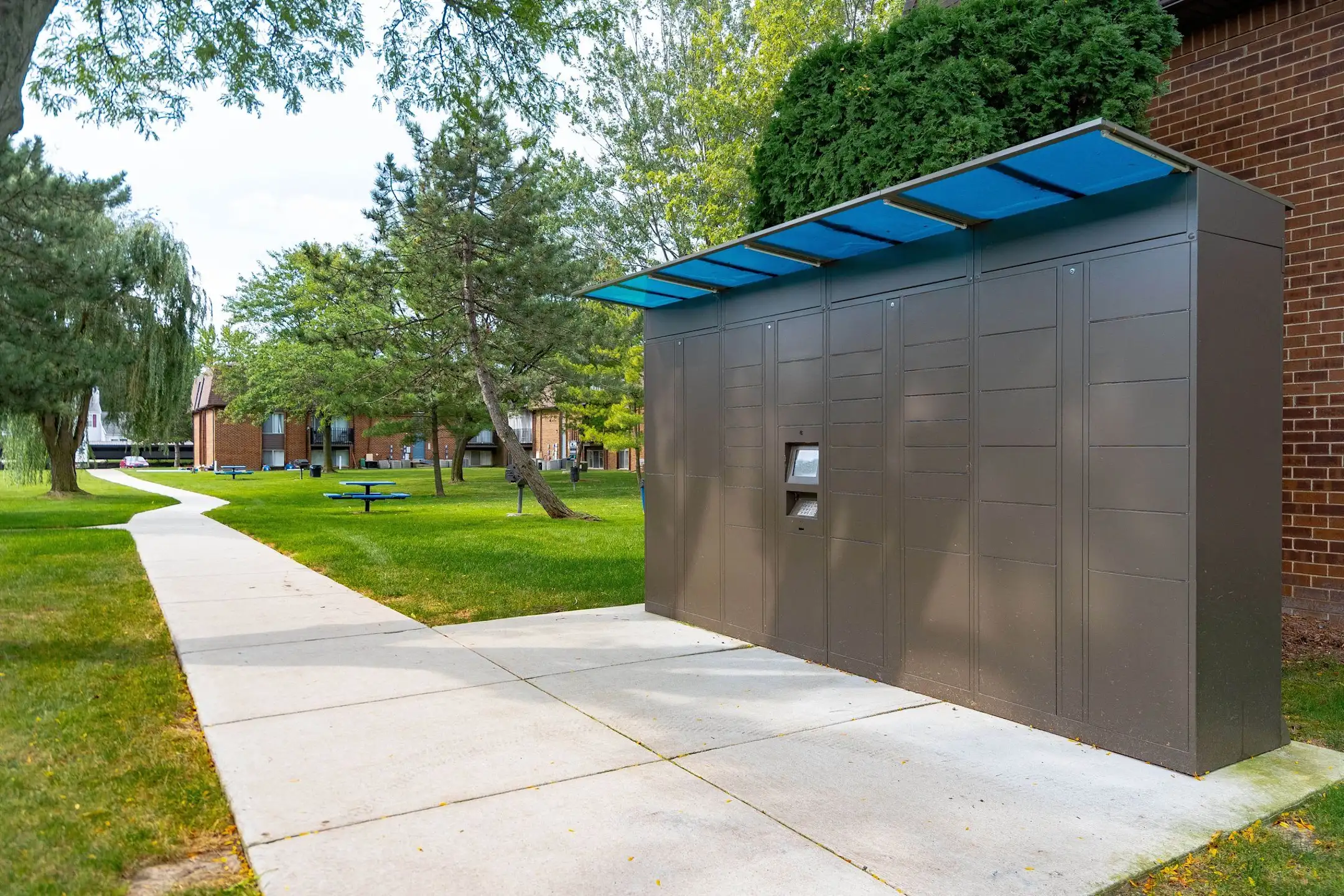 Drawbridge Apartments Harrison Township, MI 48045