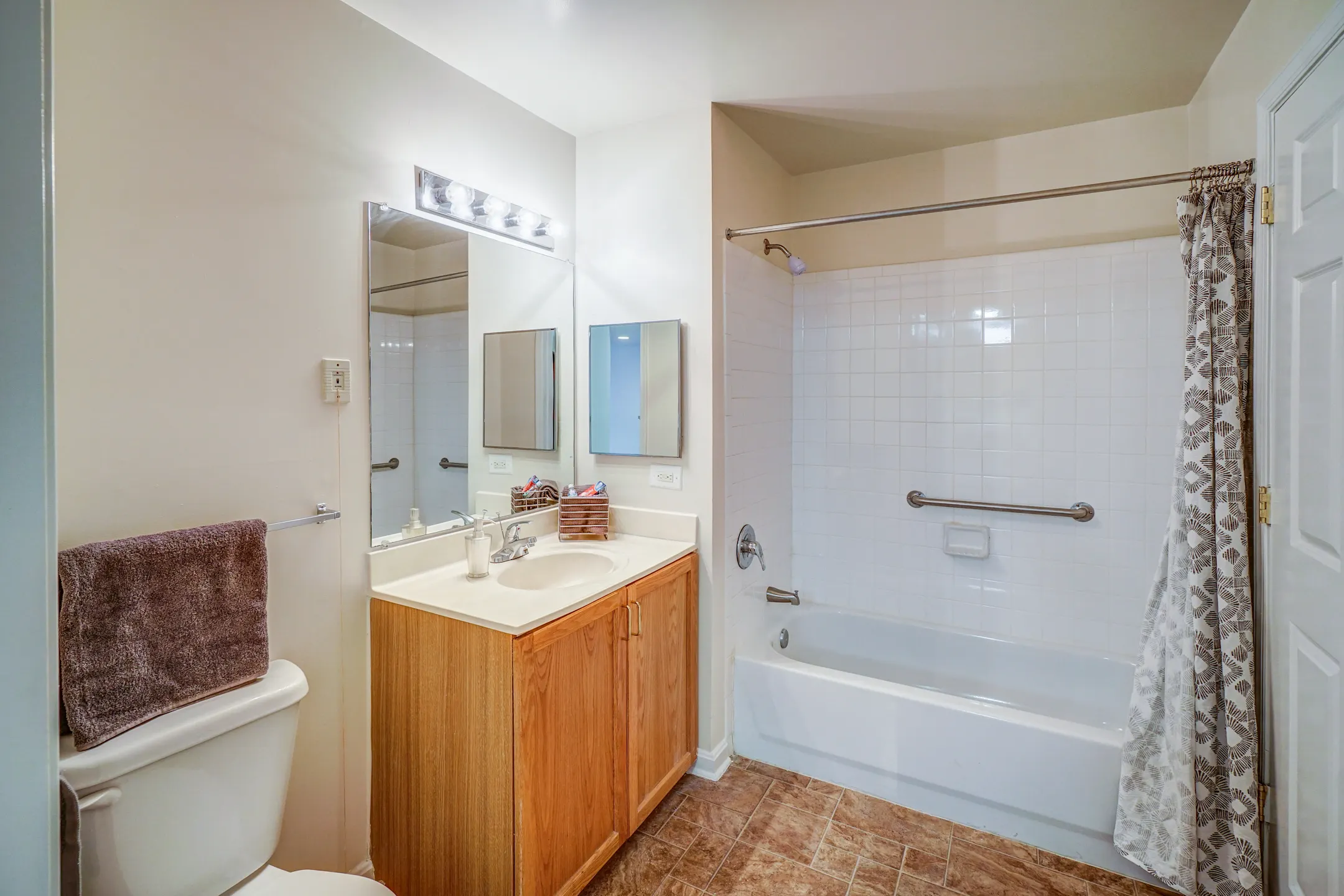 Windsor Crossing Senior 5000 Lydianna Ln Suitland, MD Apartments