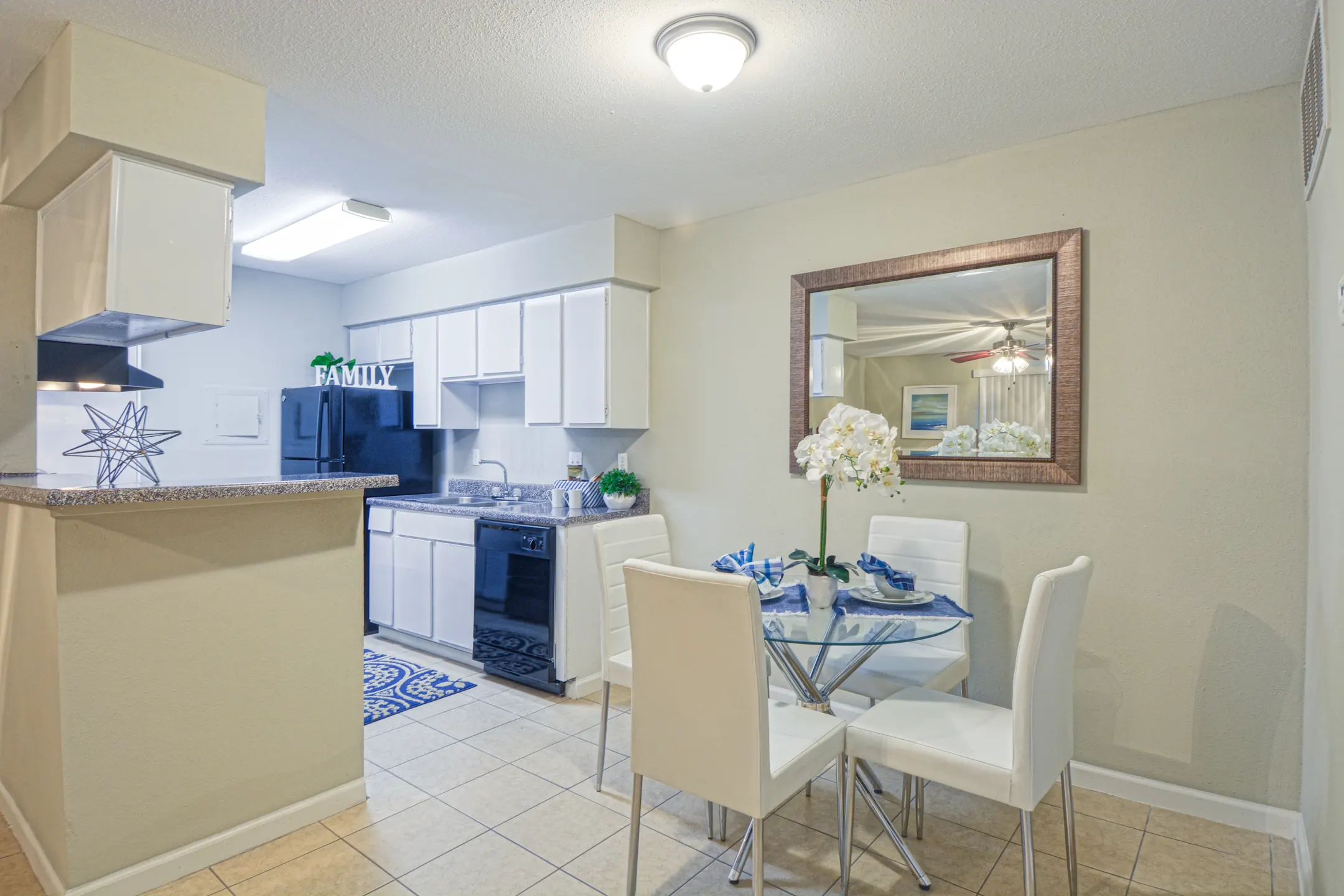 Dining Room - Glen Cove - Houston, TX