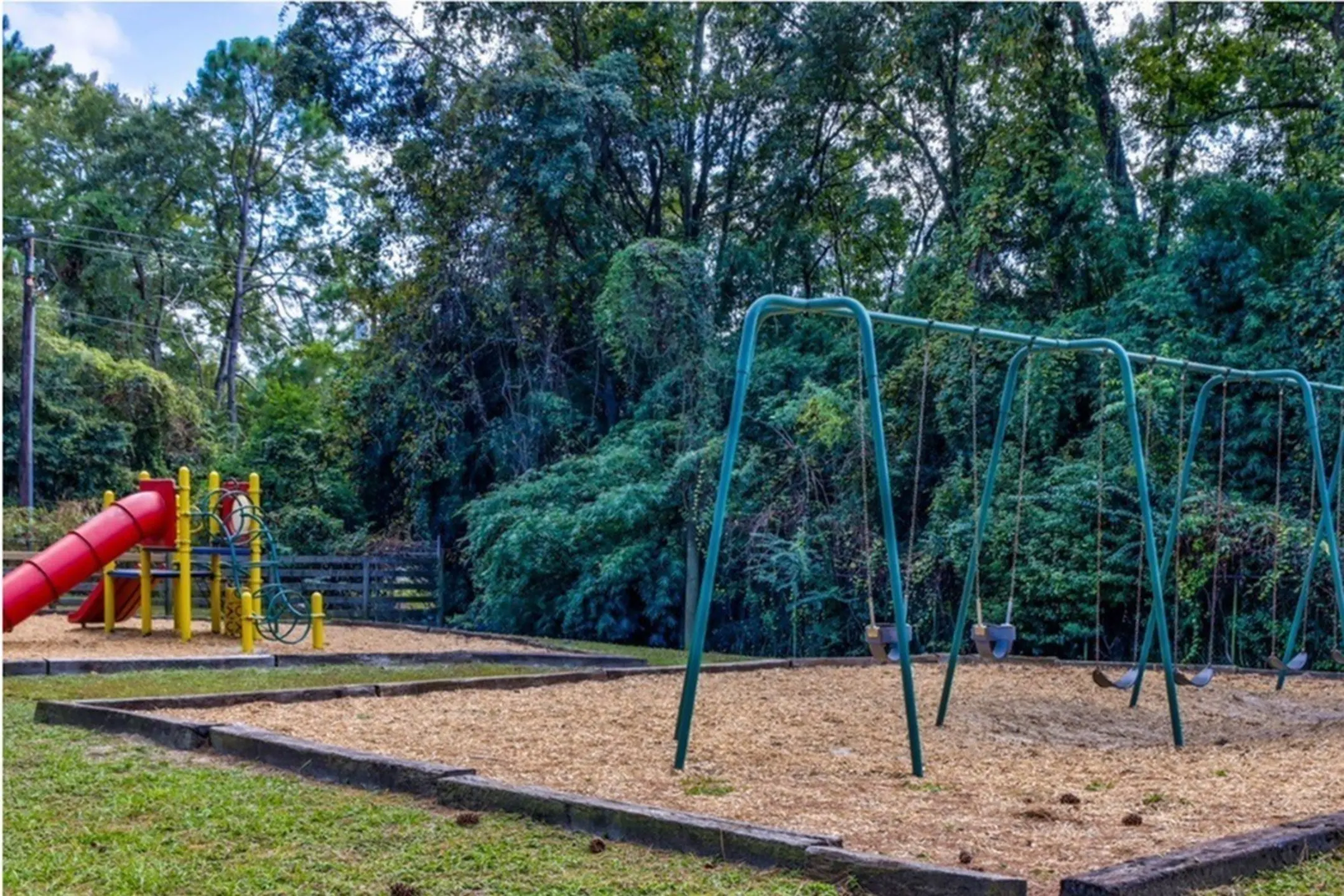 Timberland Apartments 10612 Abercorn St Savannah, GA Apartments for