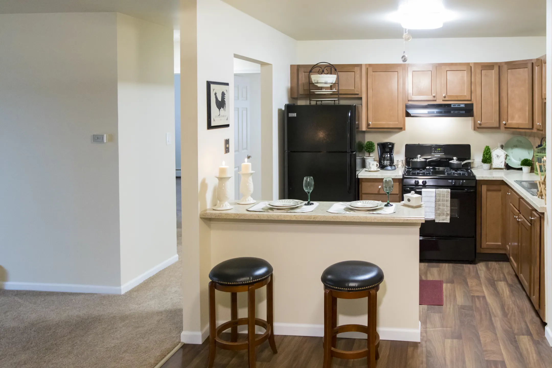 Edgewood Terrace 5850 Pennsylvania St Merrillville, IN Apartments