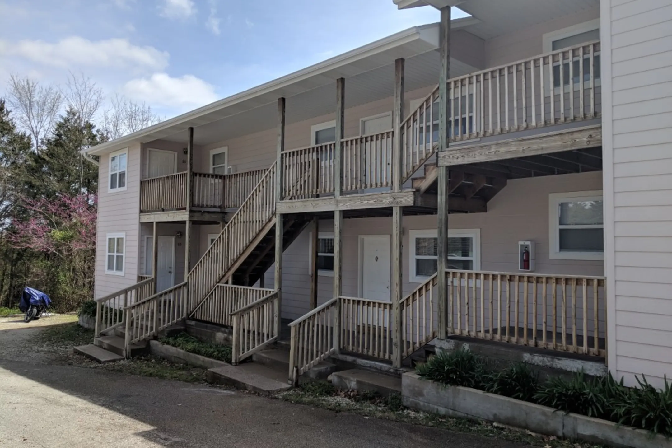 Deer Run Apartments 2500 State Highway K Kirbyville, MO Apartments